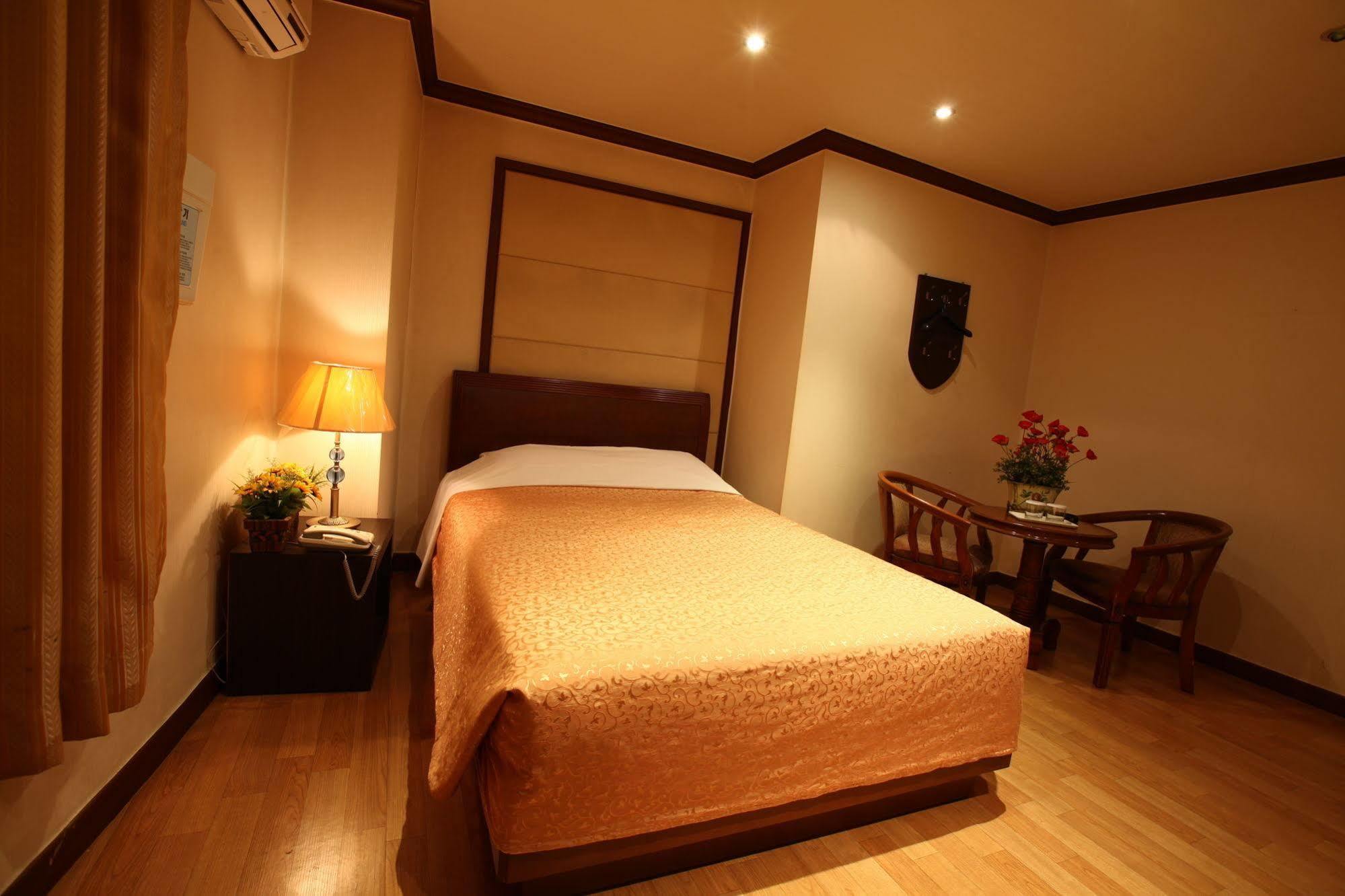 Namdaemun Palace Hotel Seoul