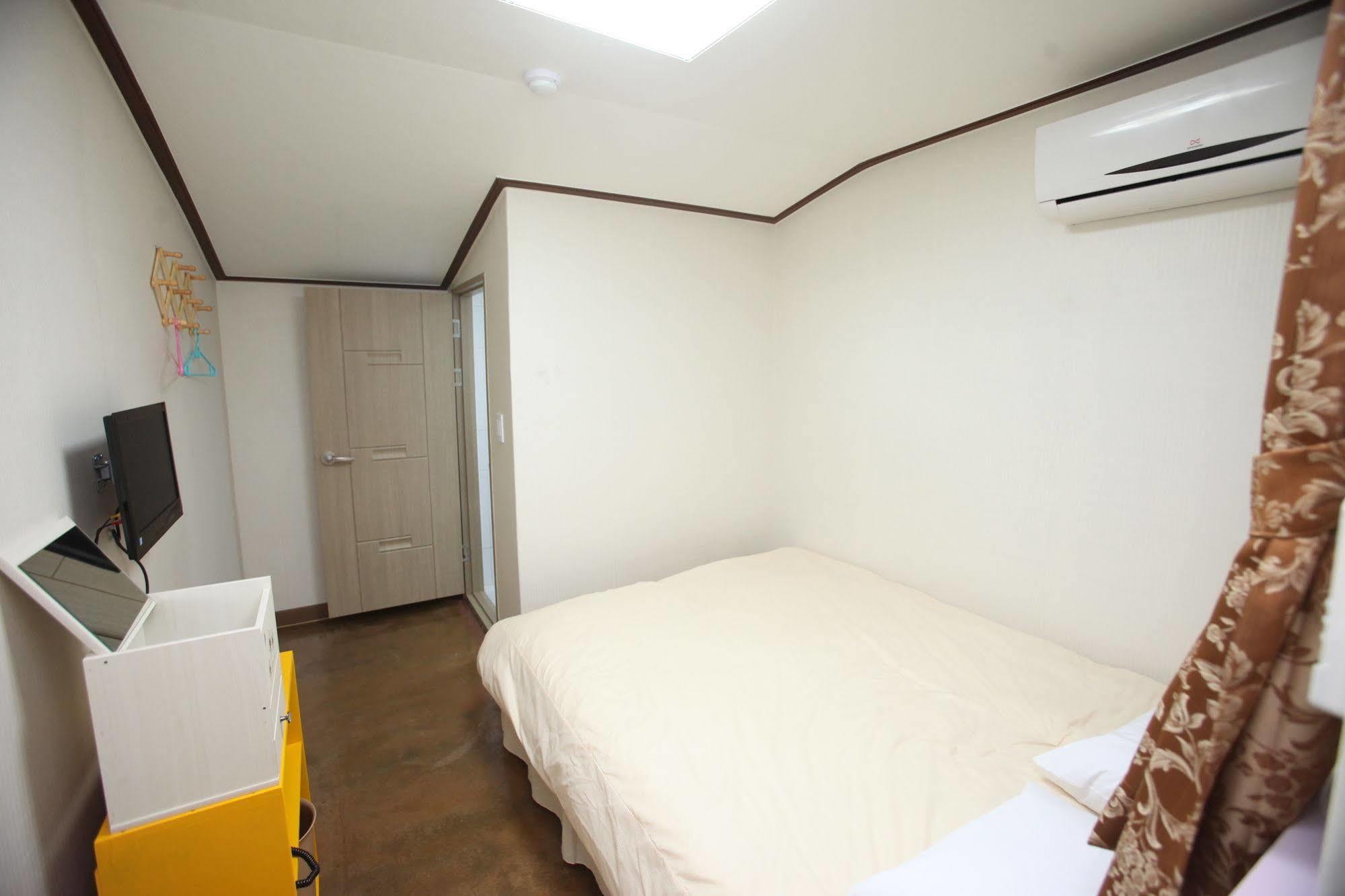 Kukje Myeongdong House 2* Seul