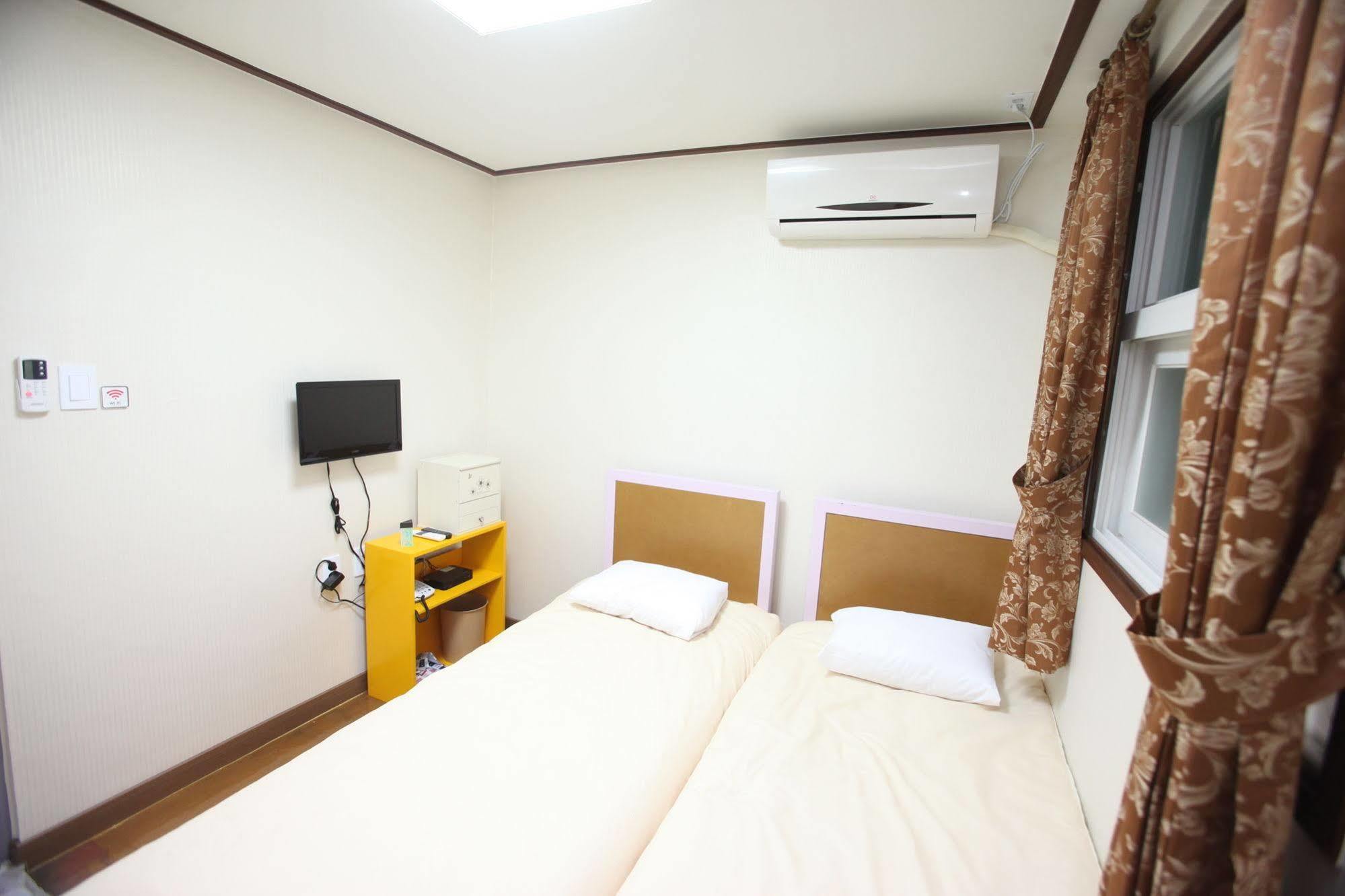 Kukje Myeongdong House Seul
