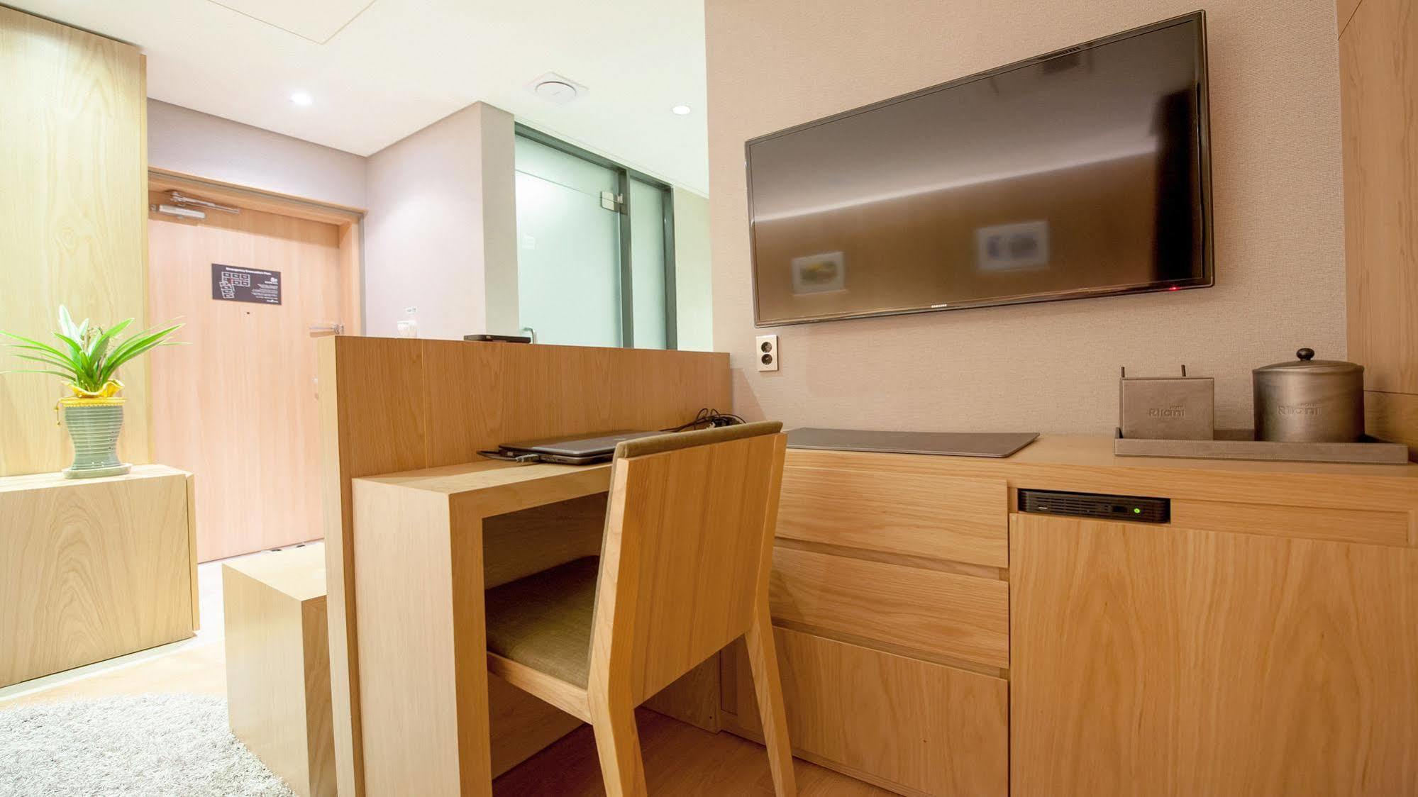 Rian Hotel 3*