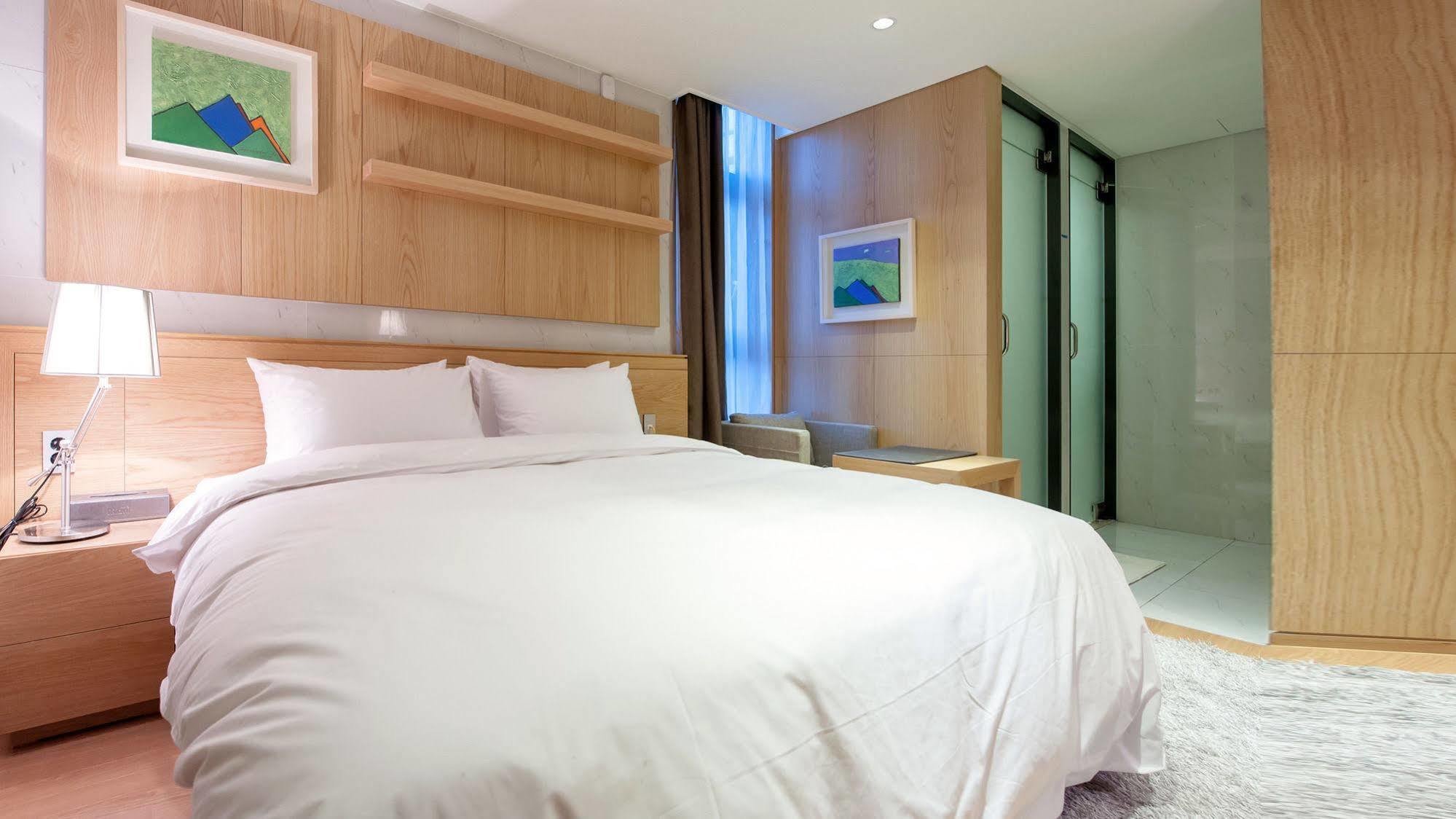 Hotel Rian 3*