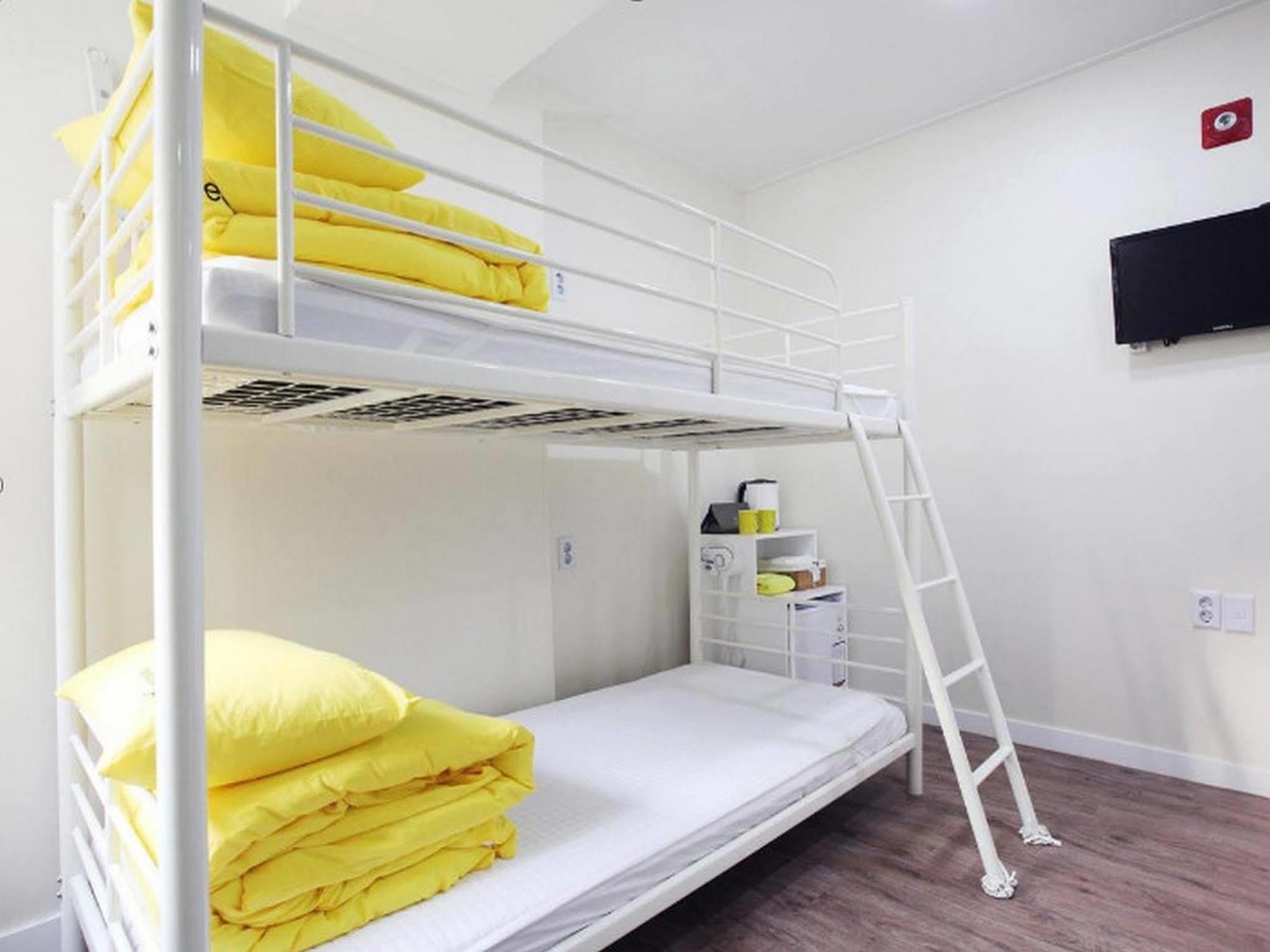 Casa de hóspedes 24 Myeongdong Avenue 2*