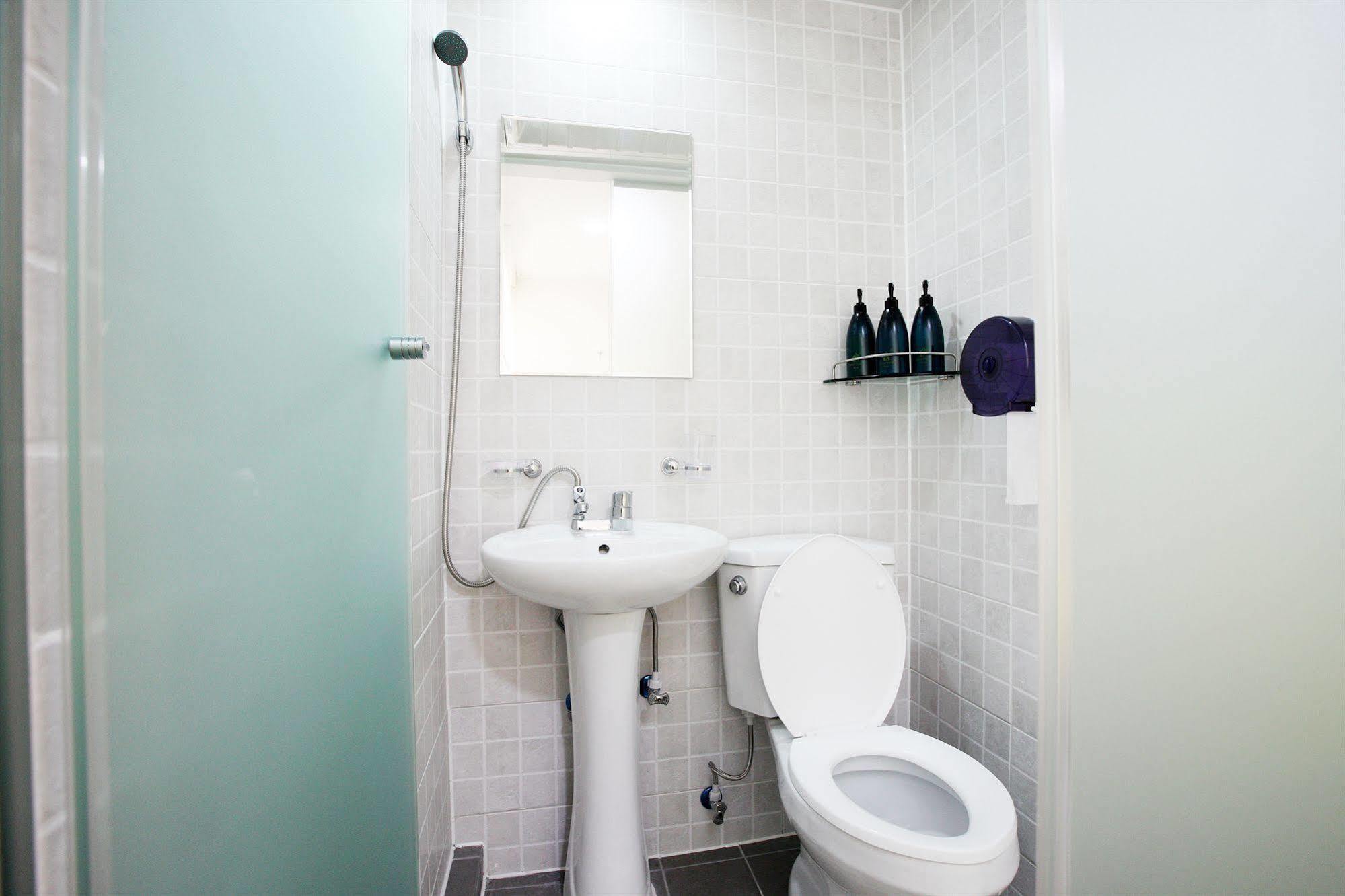 Casa de hóspedes 24 Myeongdong Avenue 2*