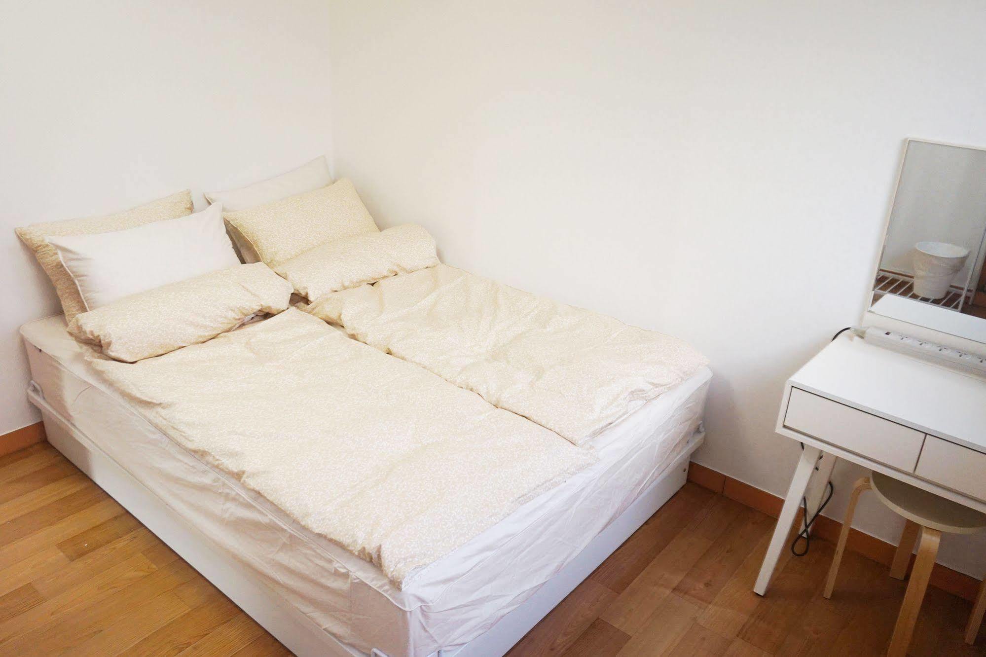 Guest house Hongdae Lailai House 2*