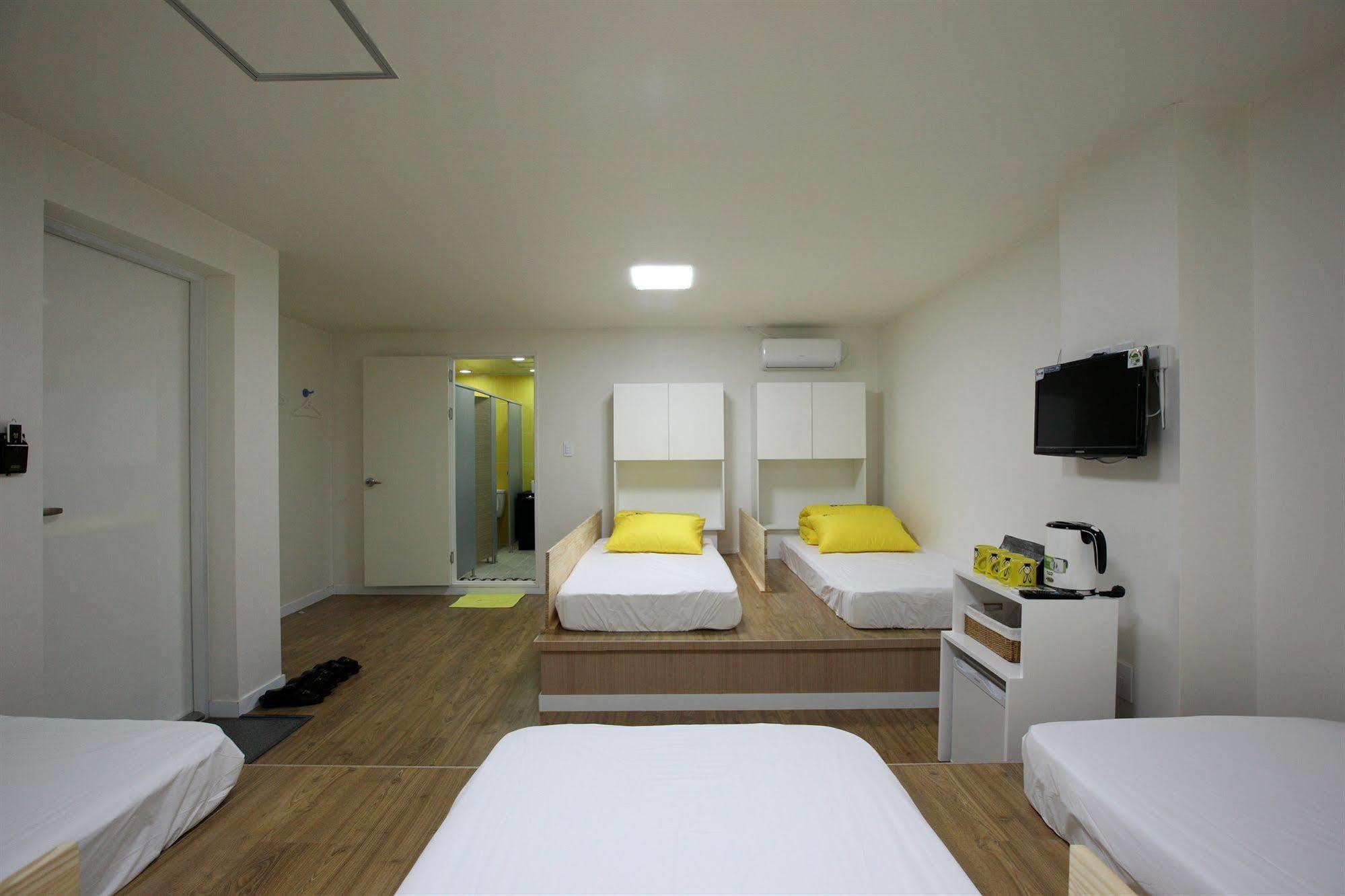 Guest house 24 Namsan 2*