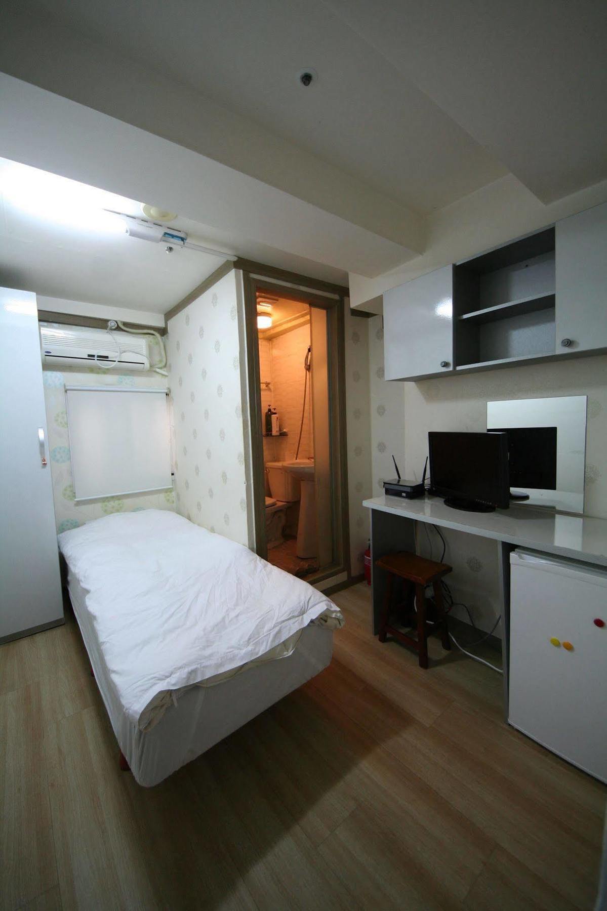 Hotel The Maru 2*