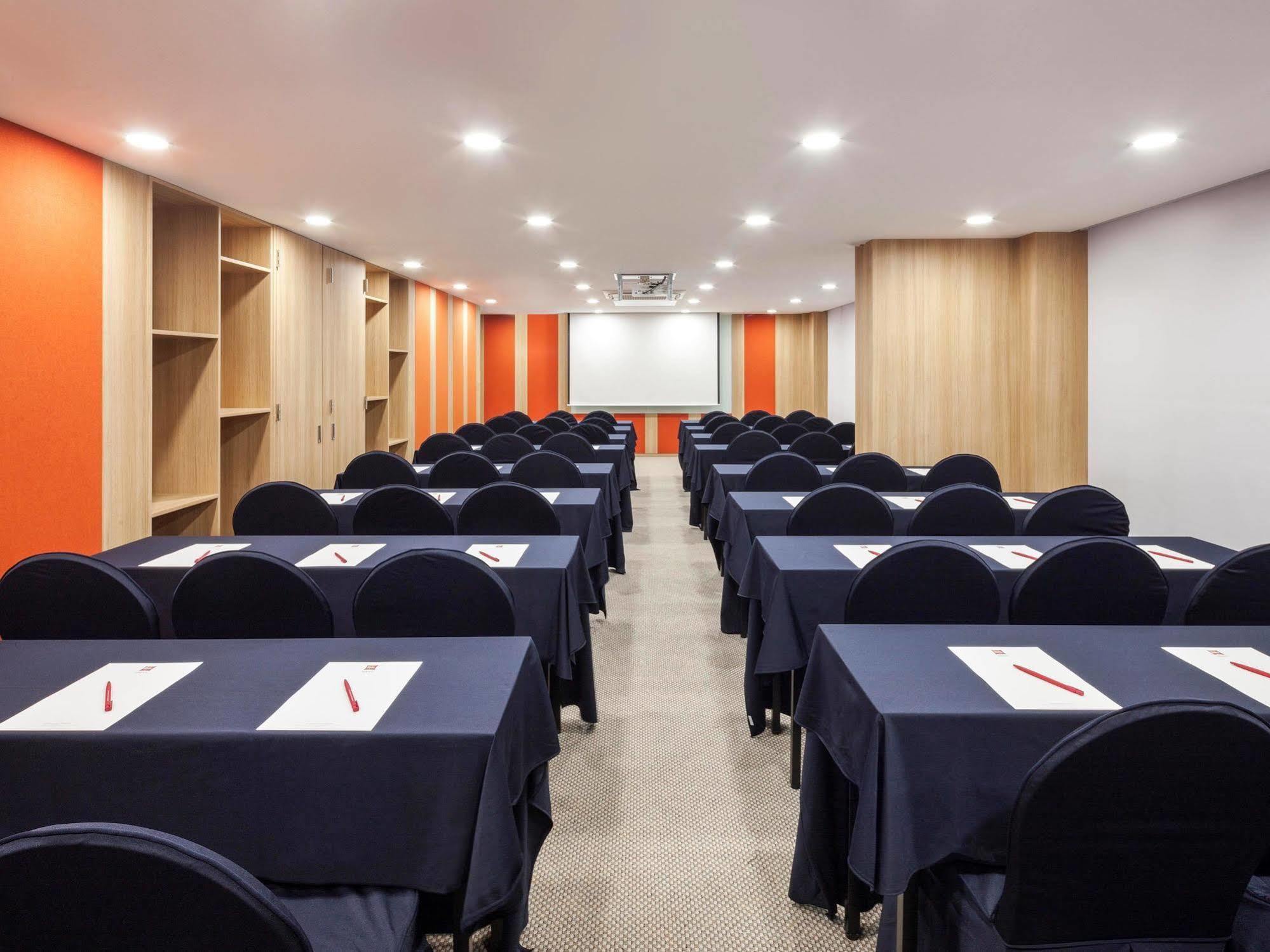 Travelodge Dongdaemun 4* Seoul