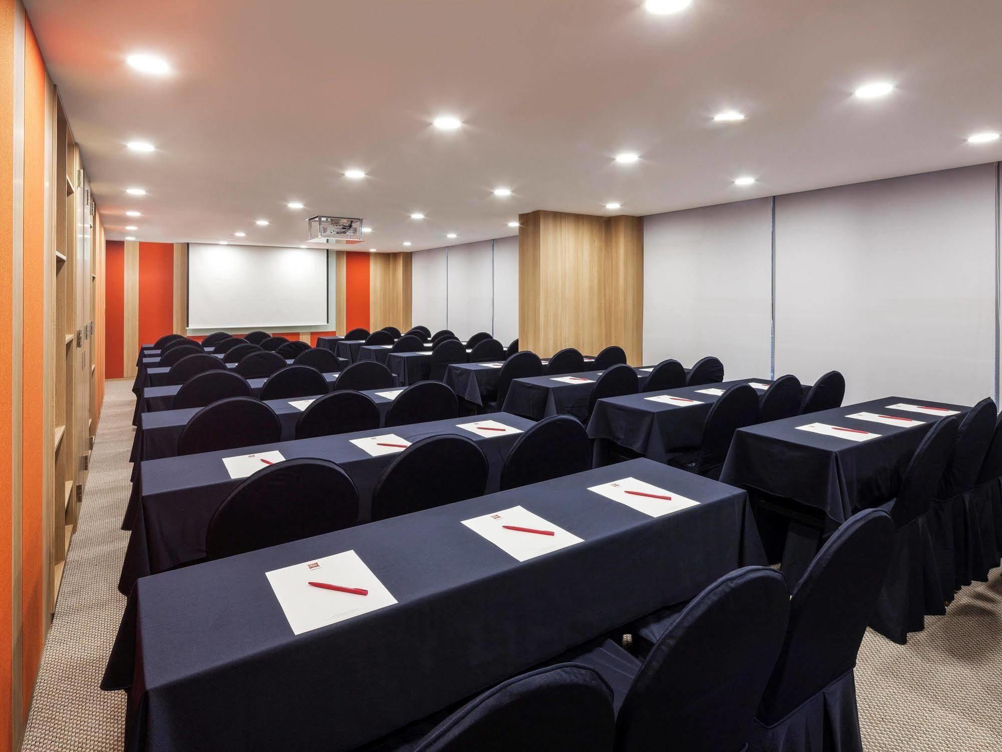 Hotel Travelodge Dongdaemun 4*