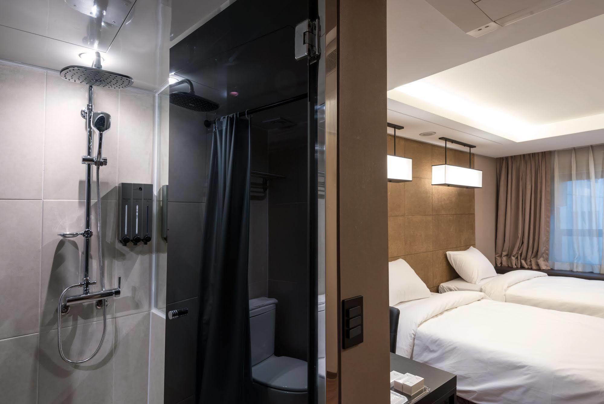 Hotel The Designers Yeouido Hotel 3*
