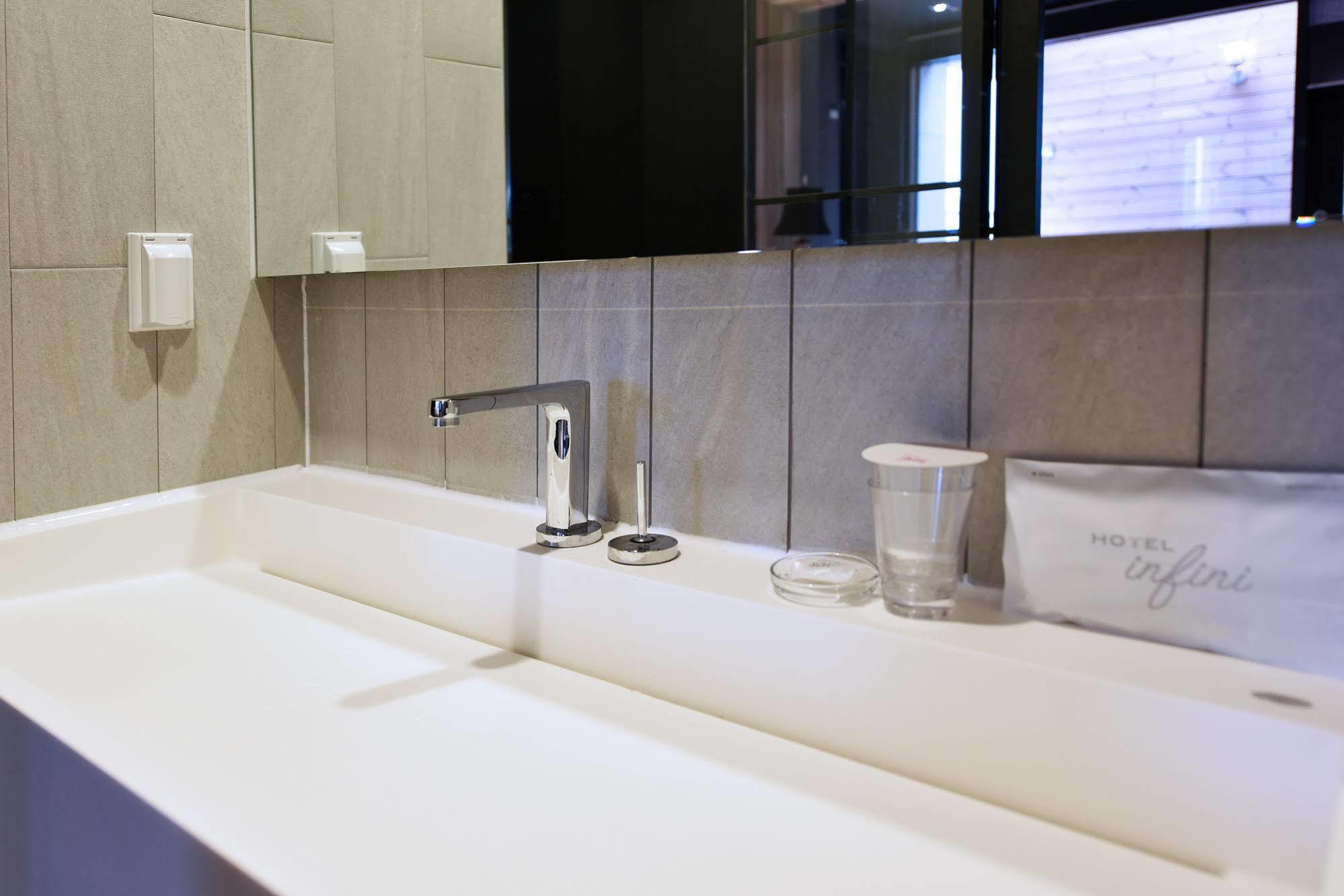 Hotel Infini 3*