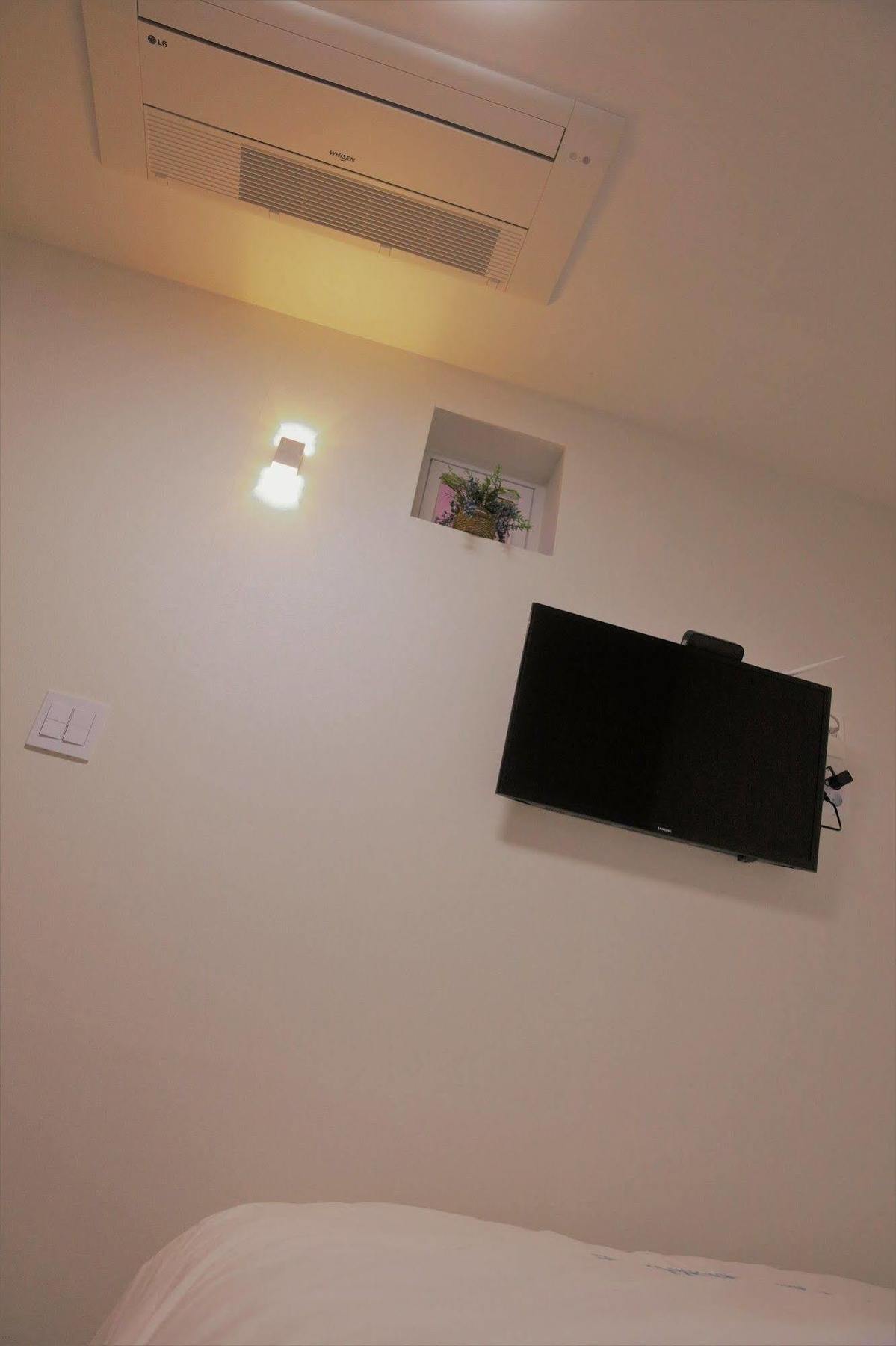 Guest house Road House Myeongdong 2*