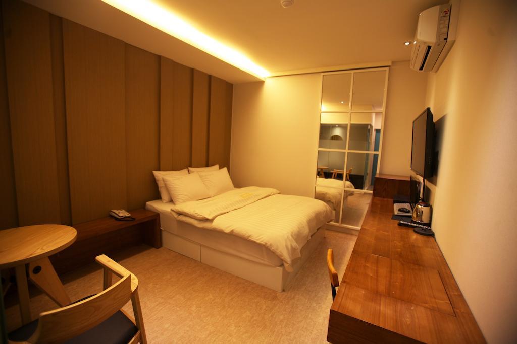 Motel Spring 21 Sinchon *