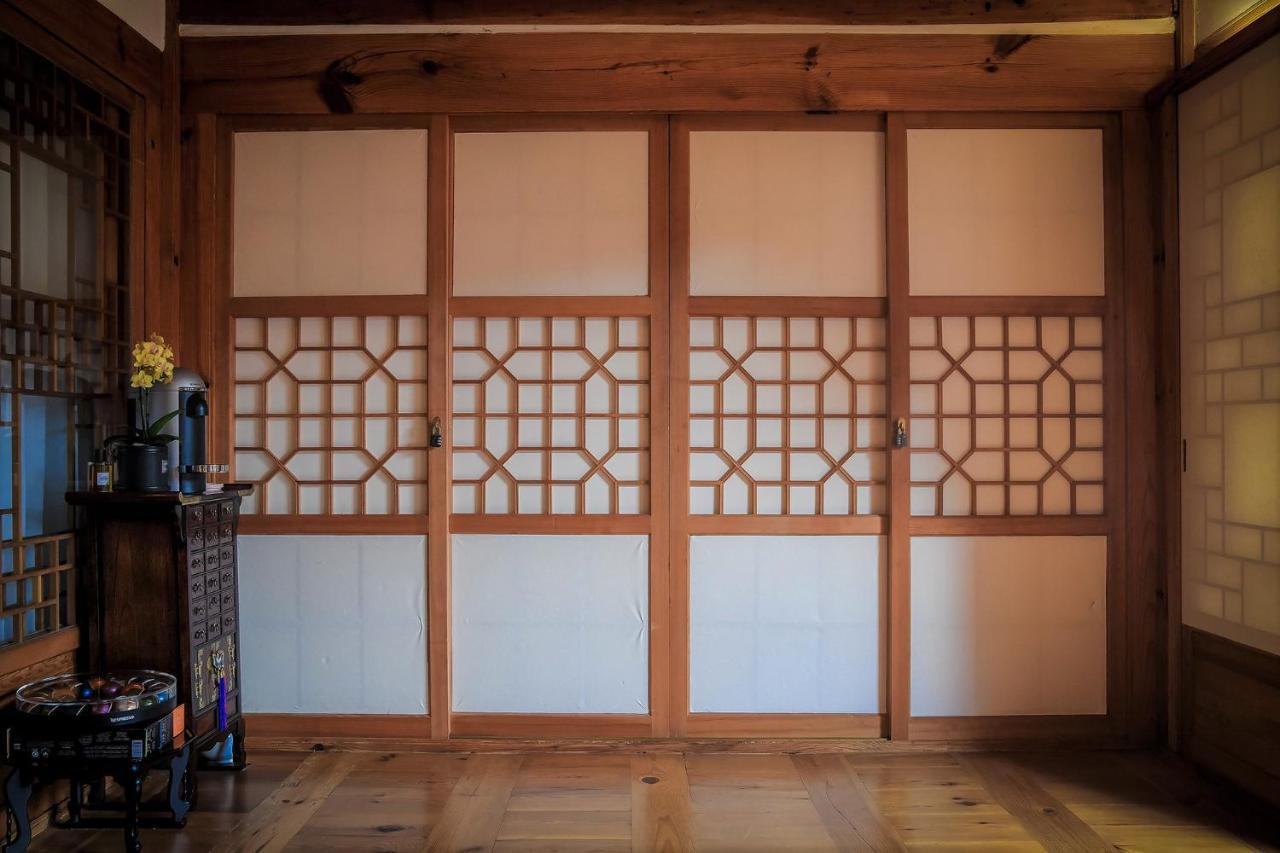 Cheong Yeon Jae Hanok 2* Seoul