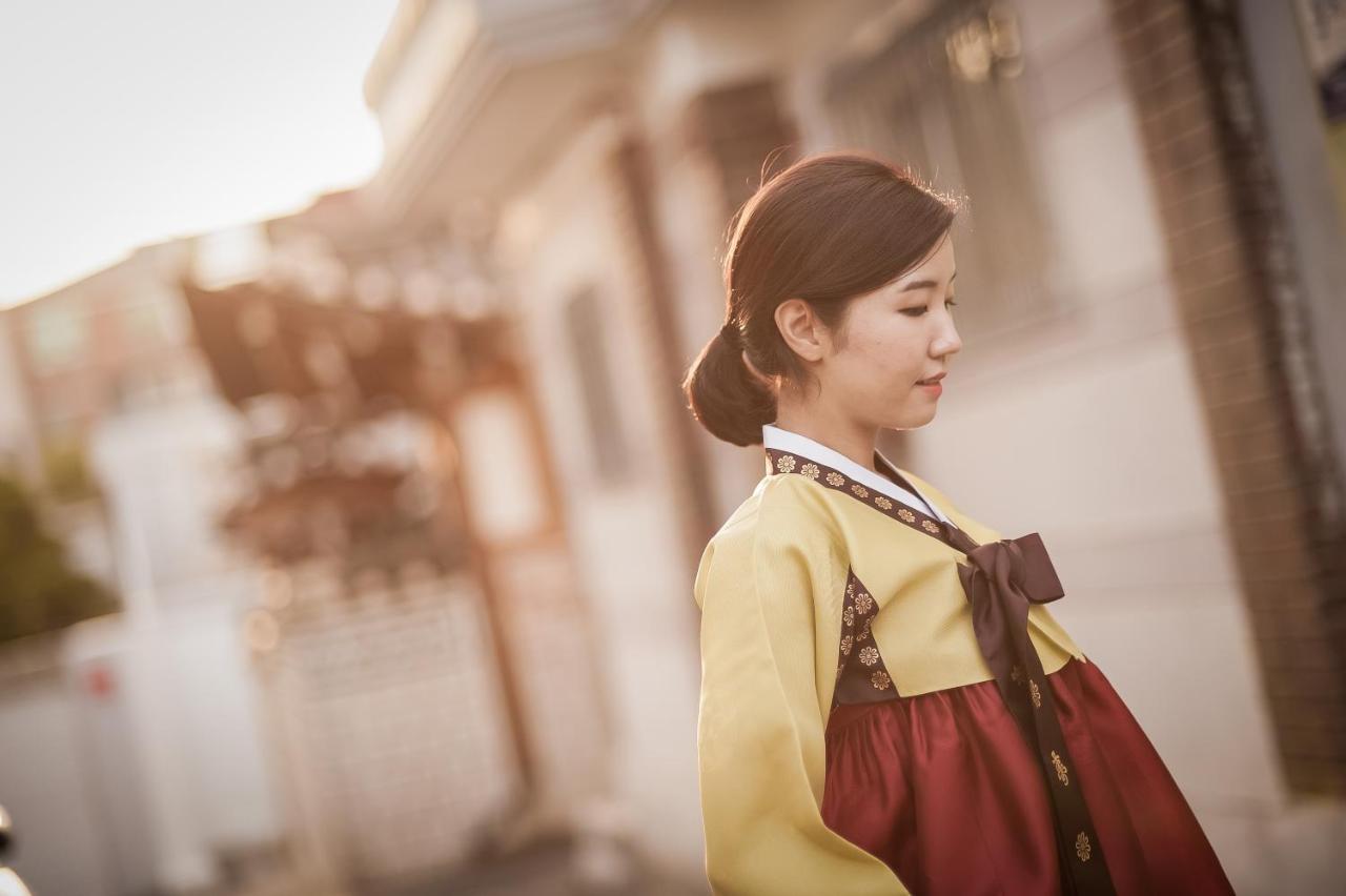 Cheong Yeon Jae Hanok 2*