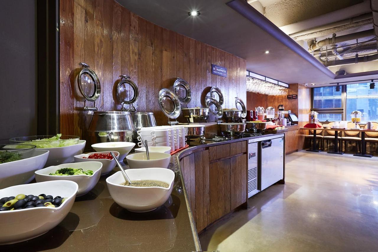 Hotel Nine Tree By Parnas Myeongdong 1 3*