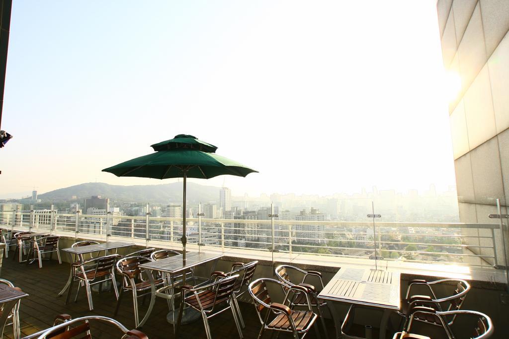 Eastgate Tower Hotel 4*