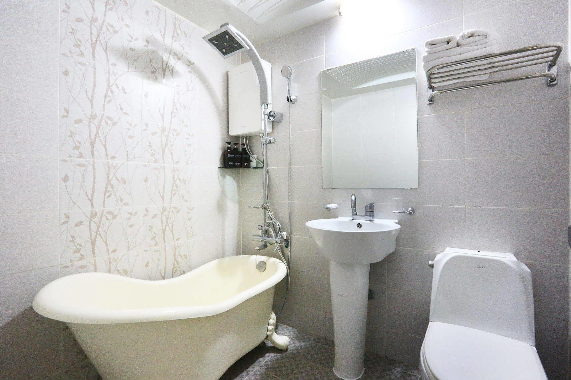 Peanut Hostel Seoul