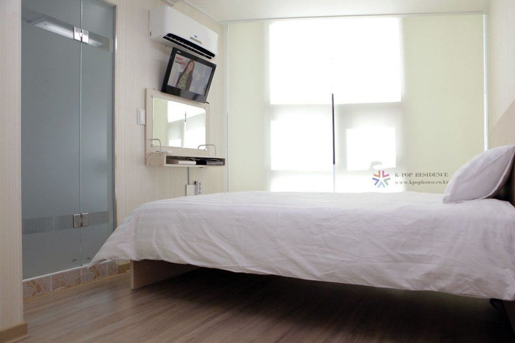 Hotel K Pop I