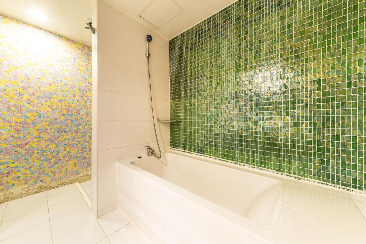 M Hotel 2*