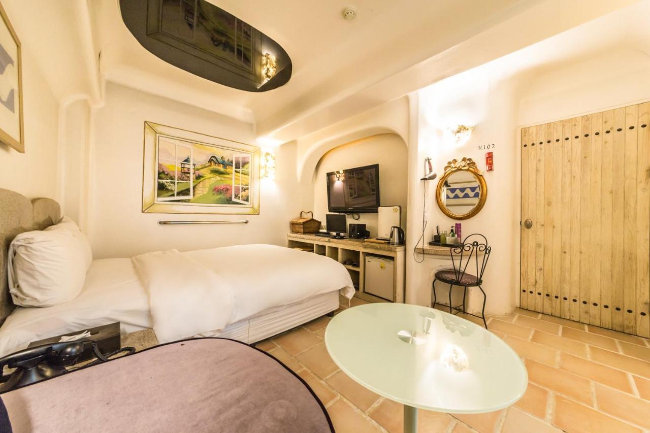 Hotel M