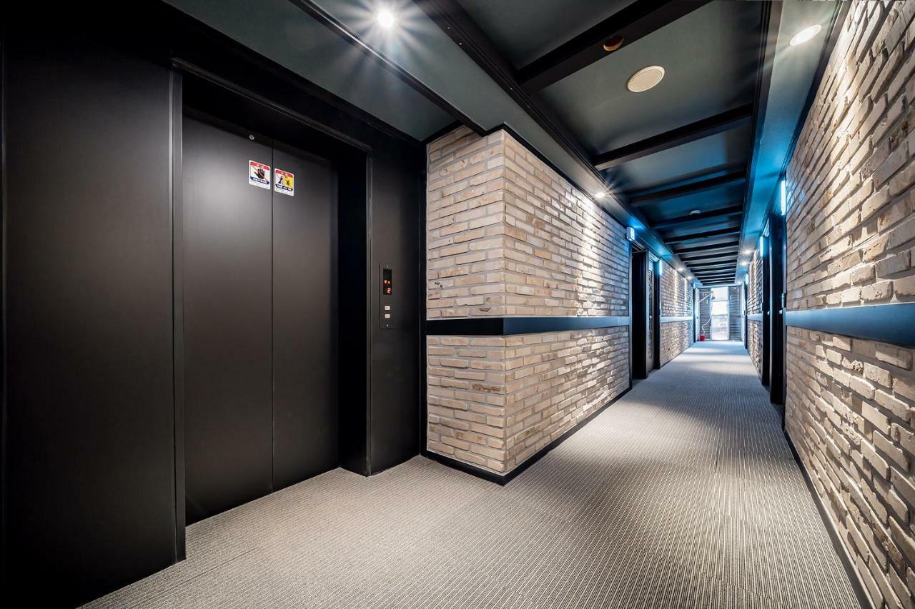 The Gray Hotel Seul