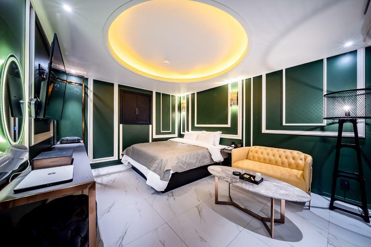The Gray Hotel Seul