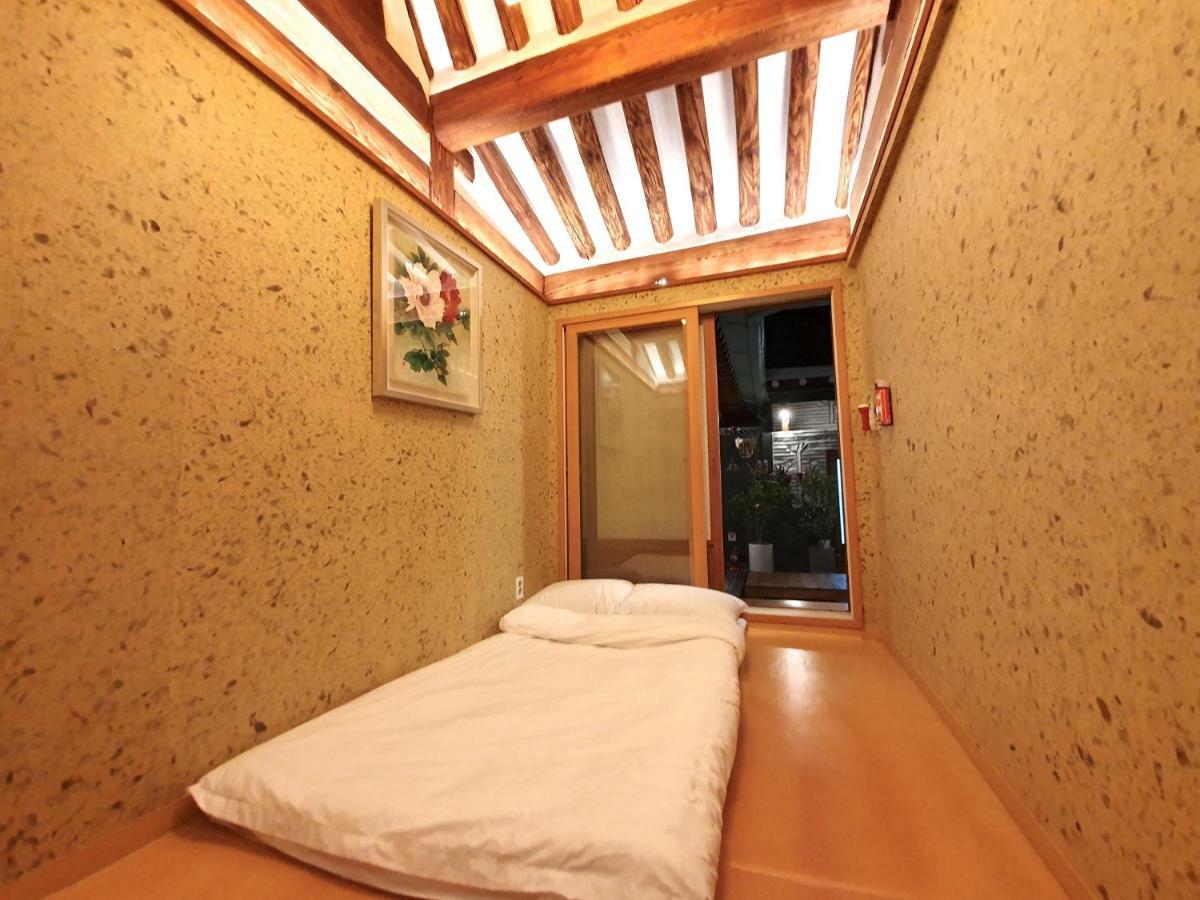Gung Guest house 2*