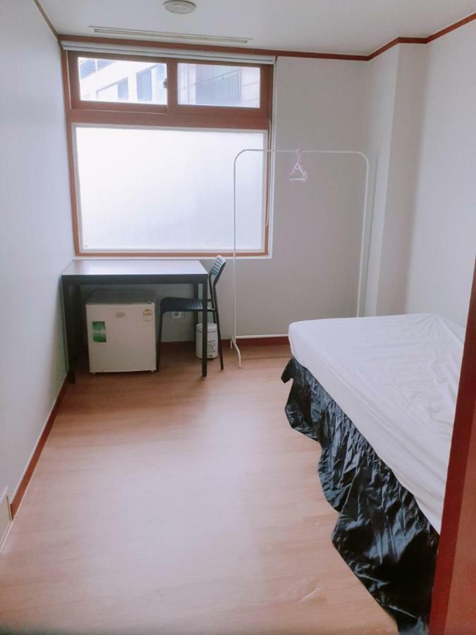 Woonji Guest house *