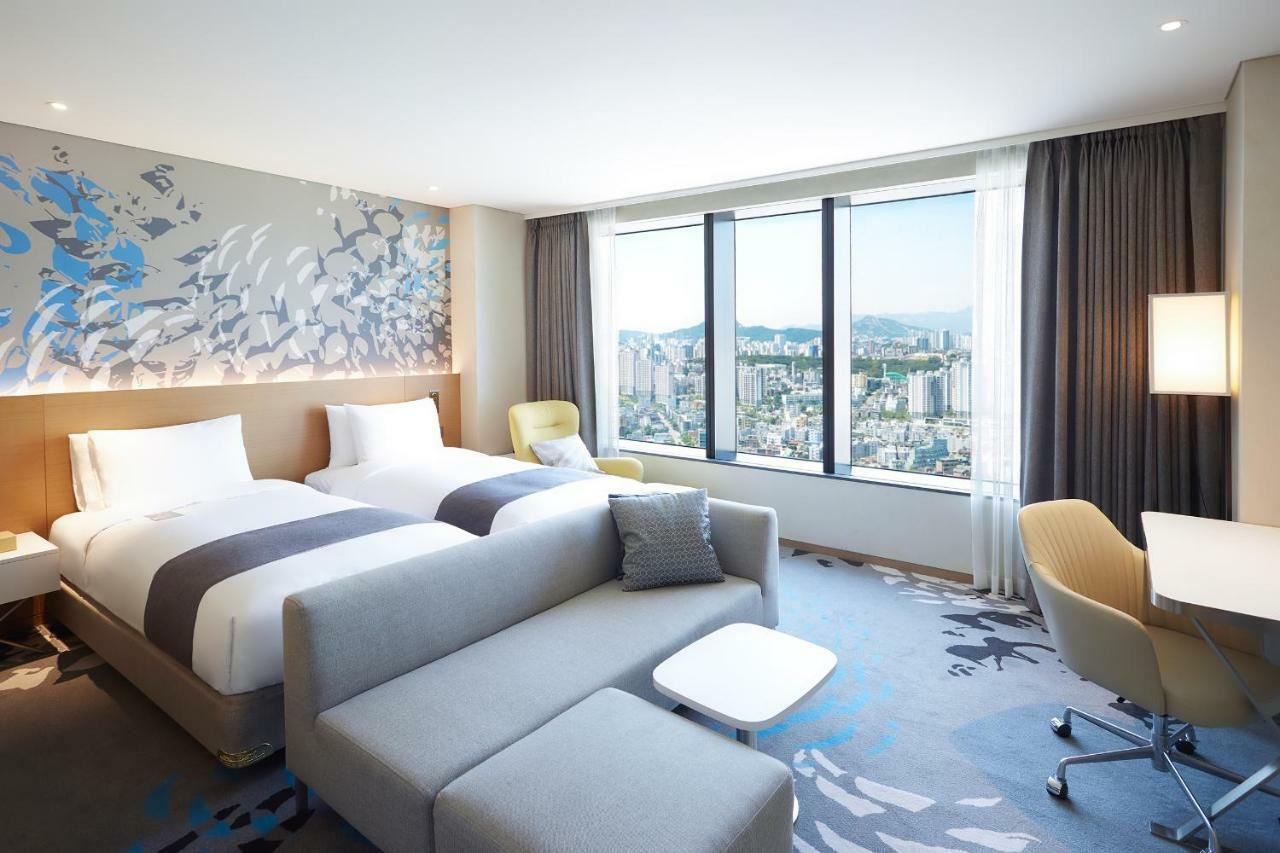 Hotel Novotel Ambassador Yongsan 5*