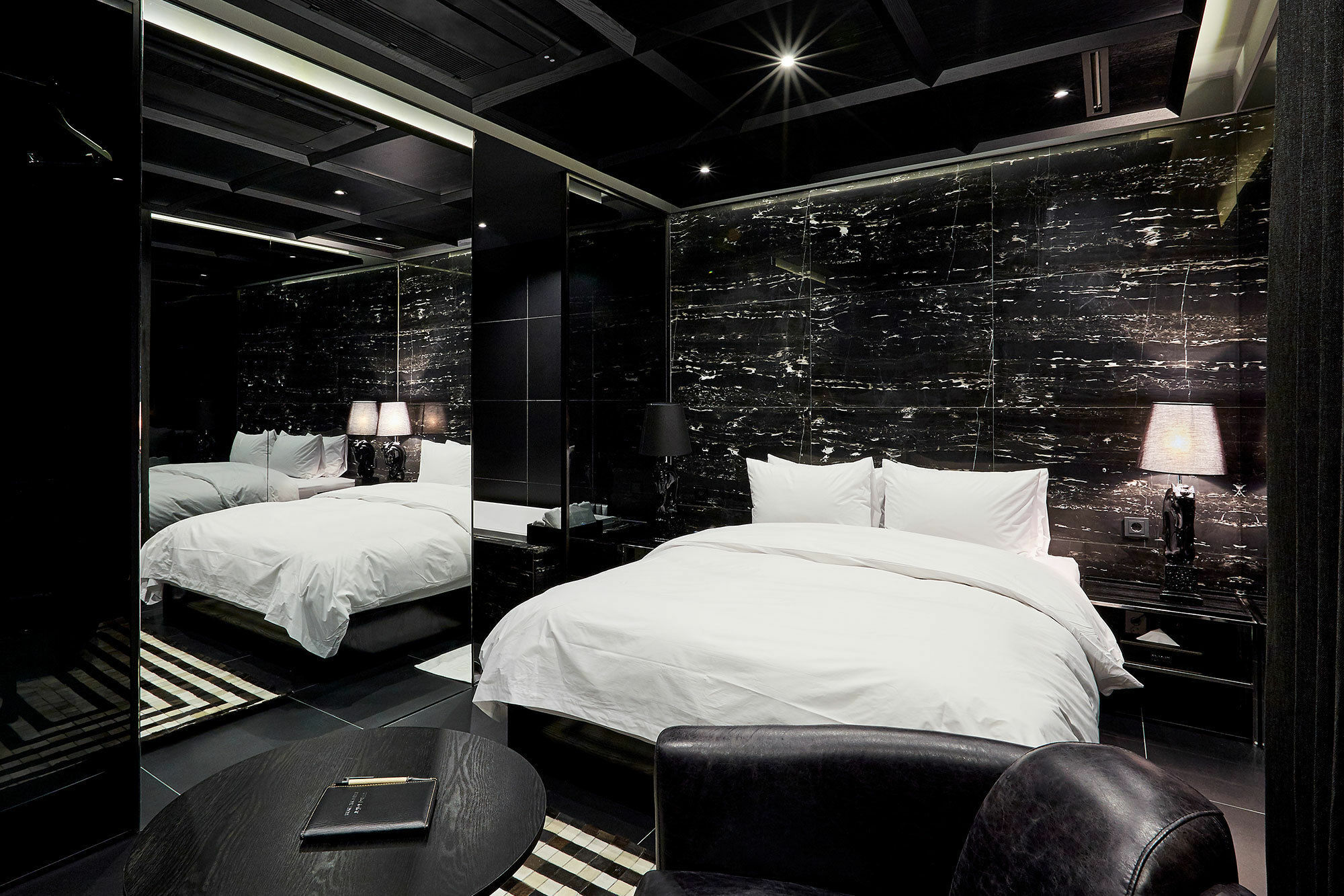 Hotel The Artist Yeoksam Motel 2*