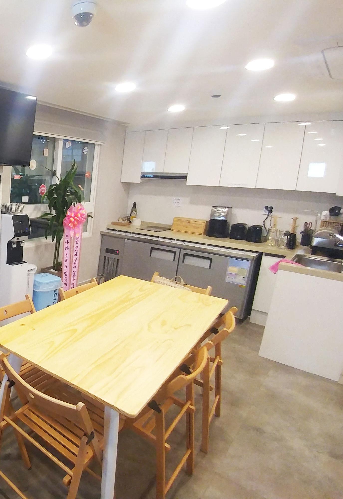 K-grand Hostel *