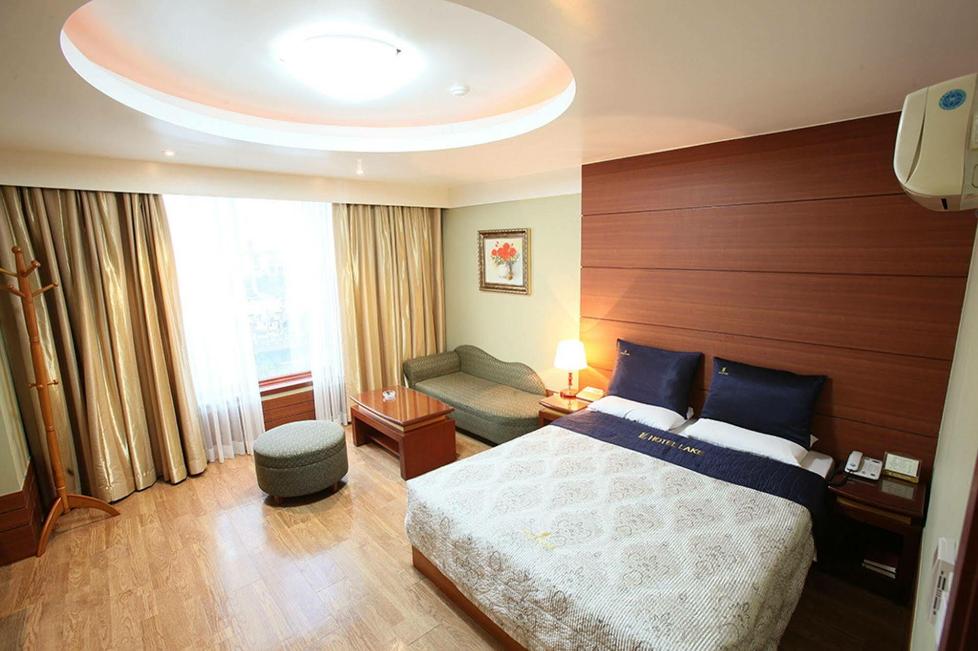Tourist Hotel