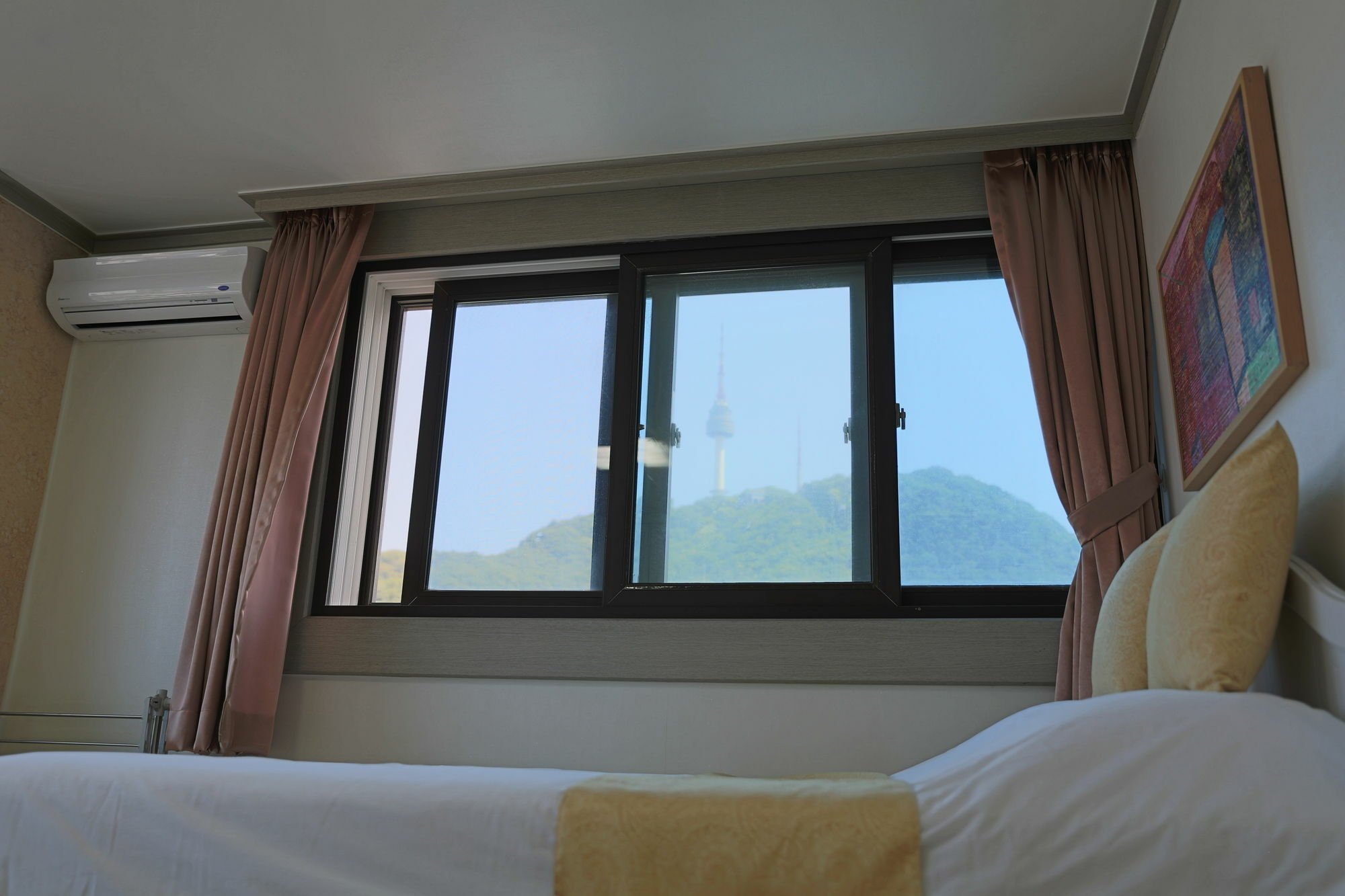 Hotel Grand Field 2*