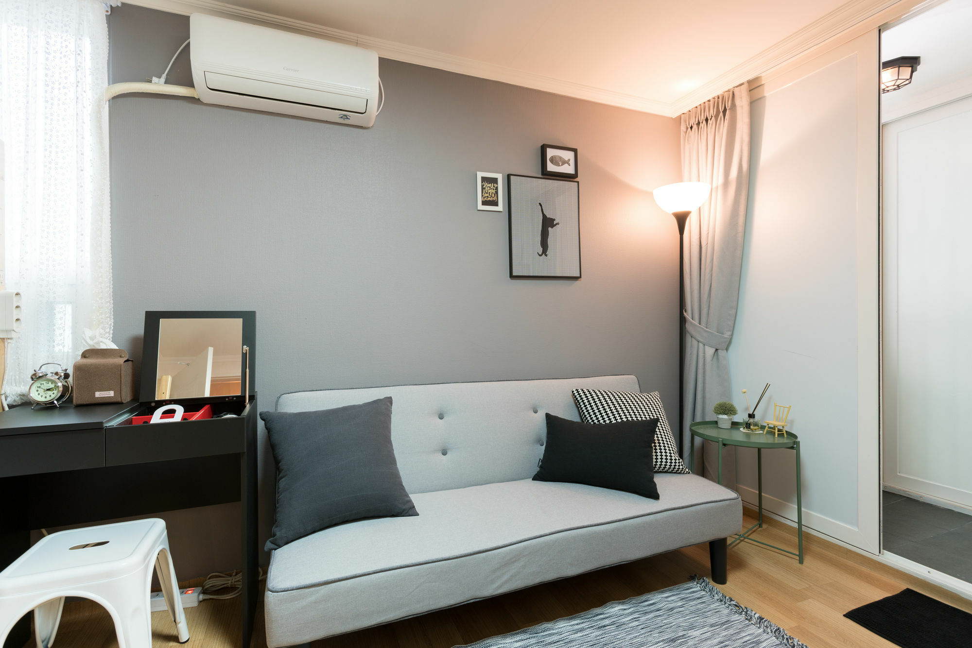 Mono House Budget Hotel Seul