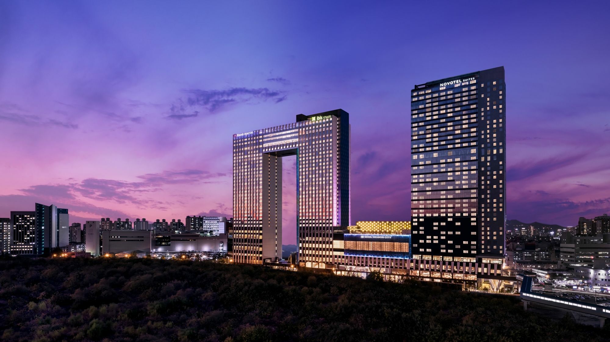 Novotel Ambassador Yongsan Hotel 5*