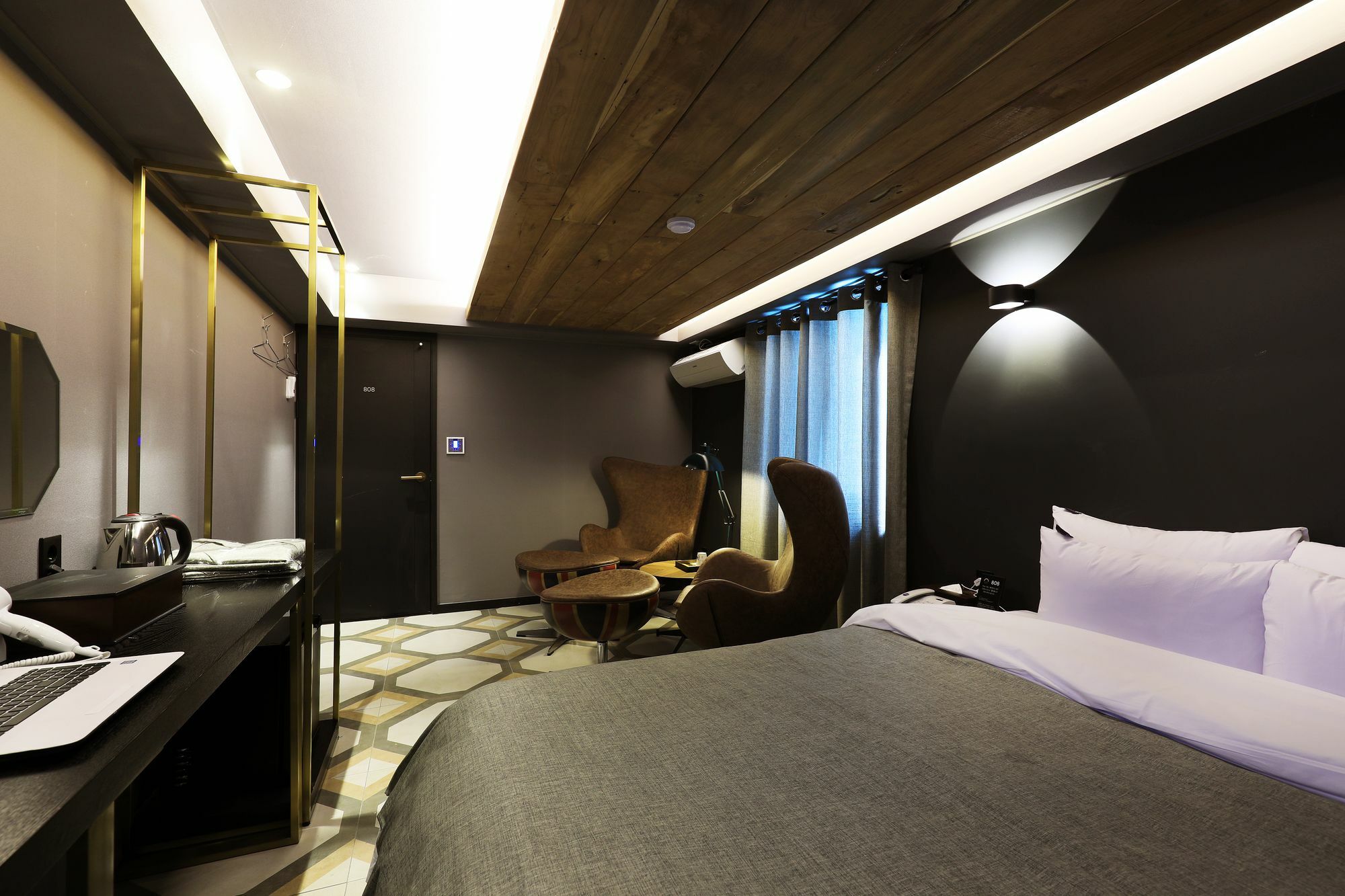 Rainbow Yongsan 3*