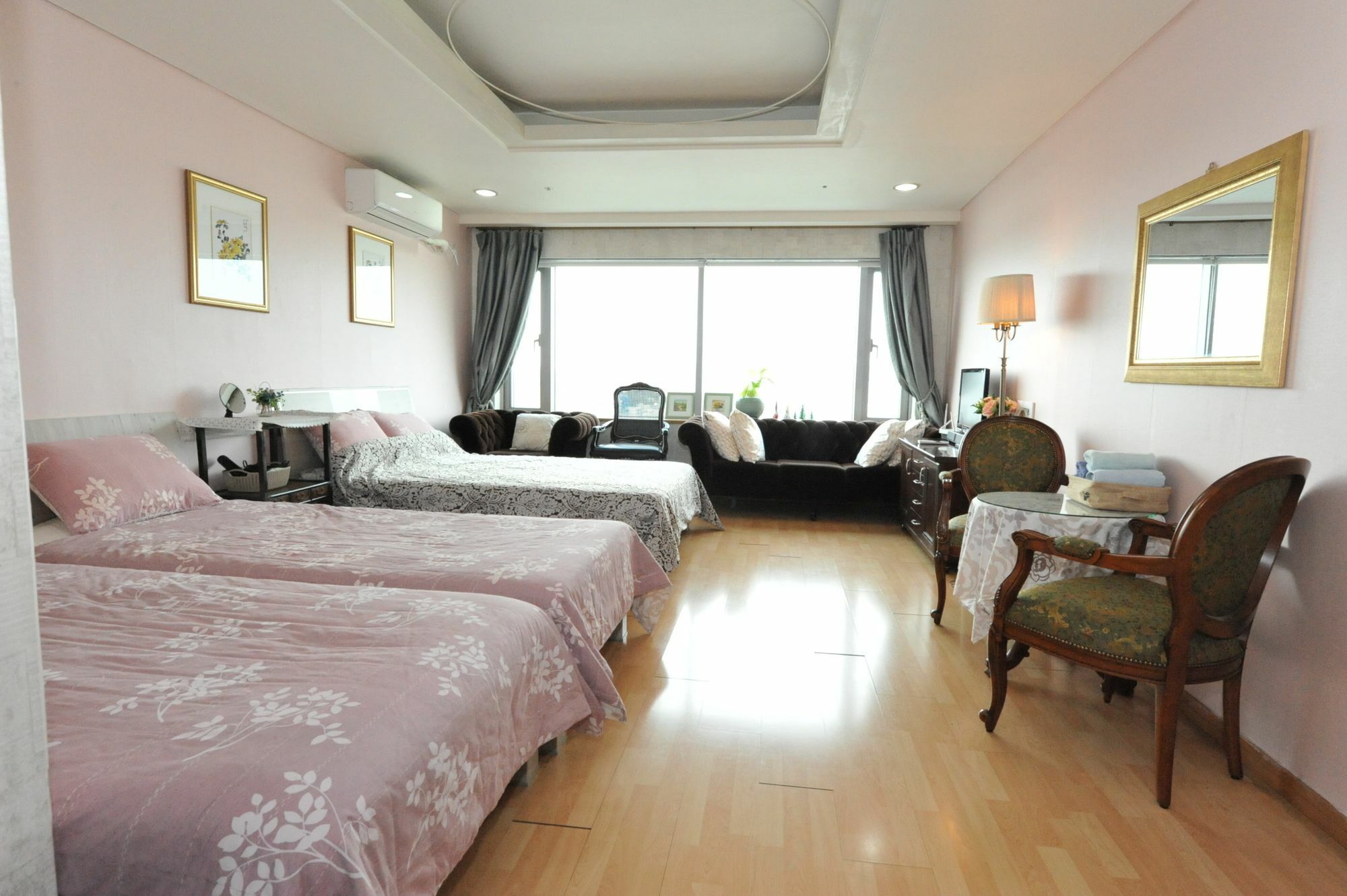 Hongdae 2*