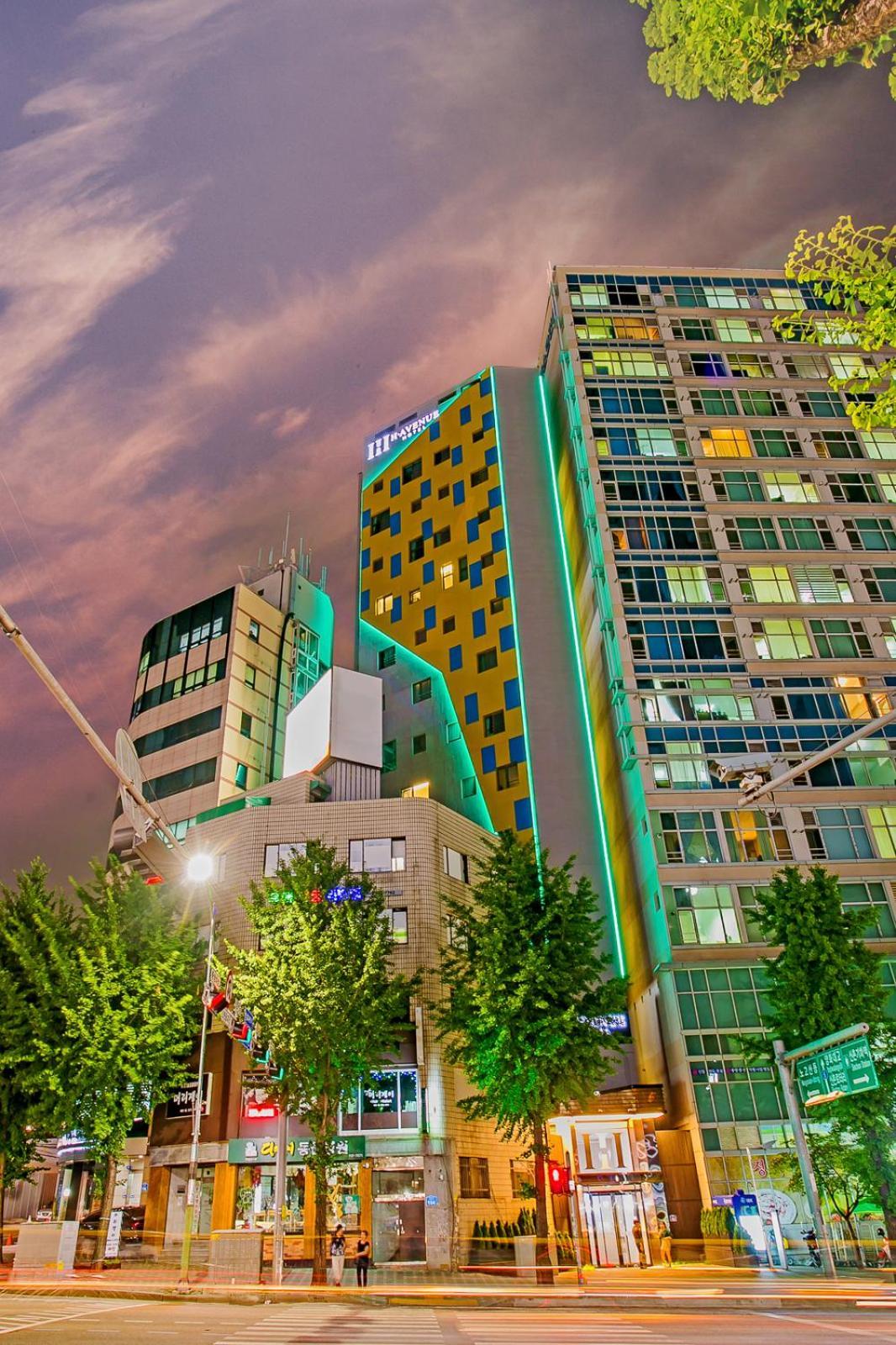 H Avenue Idae Shinchon Seoul