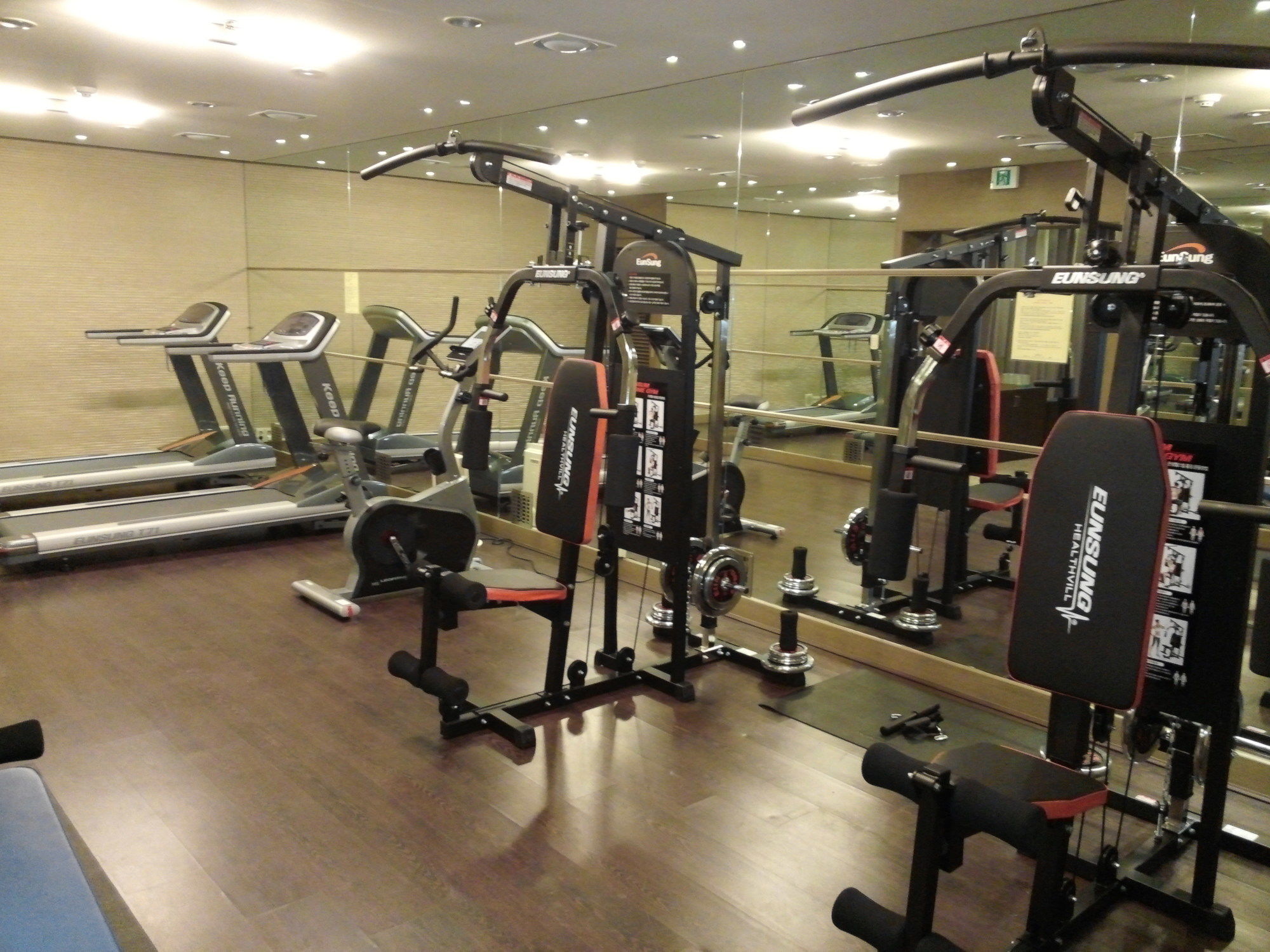 Airport Hotel 3*