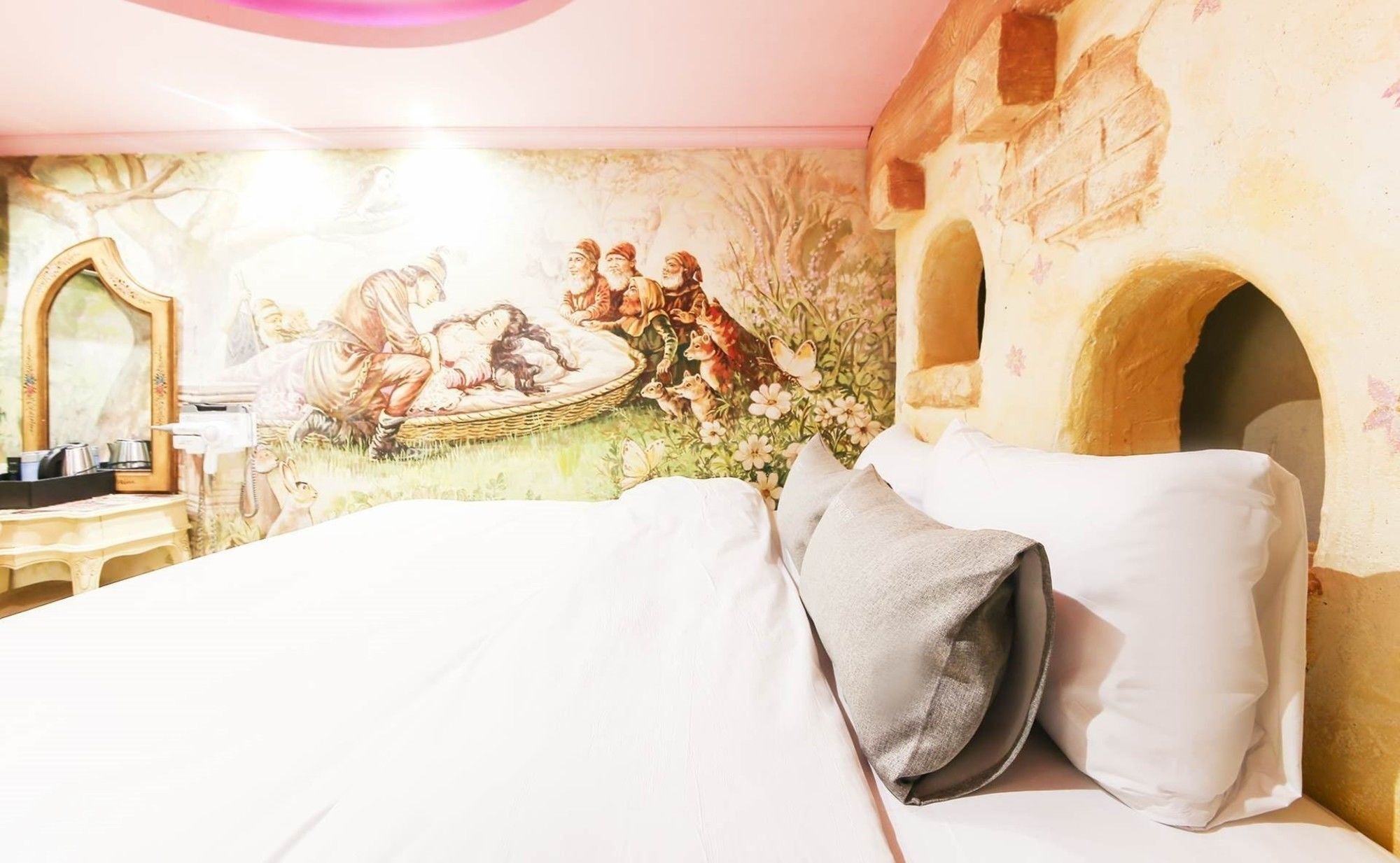 Lexy Hotel 2*