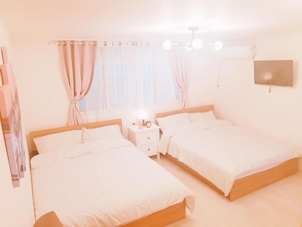 Mimi's House In Hongdae *