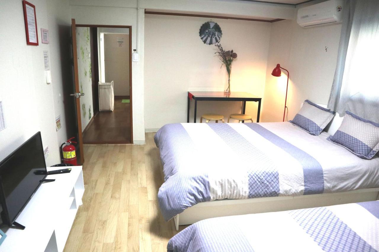 Jeong House 2*