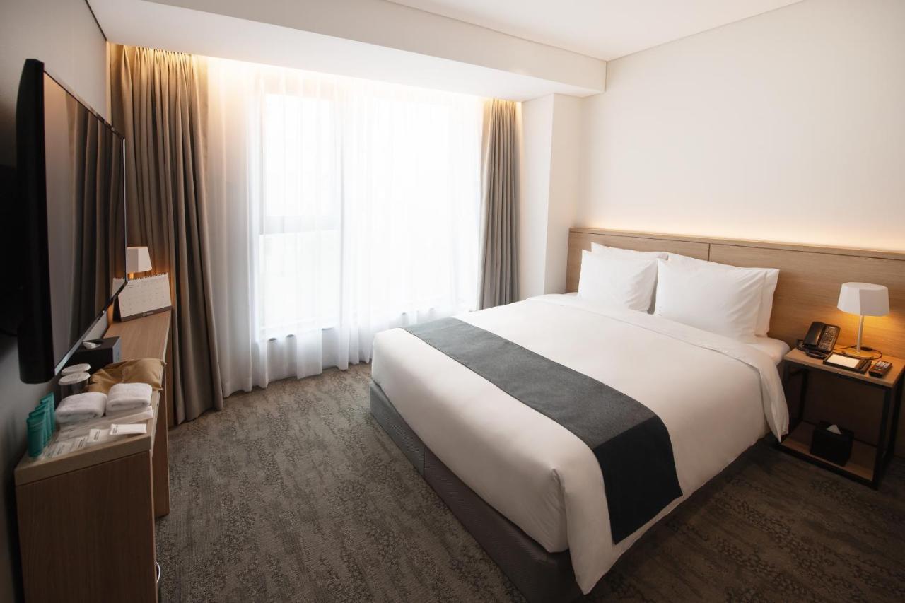 Orakai Daehakro Hotel, Bw Signature Collection Hotel 4*