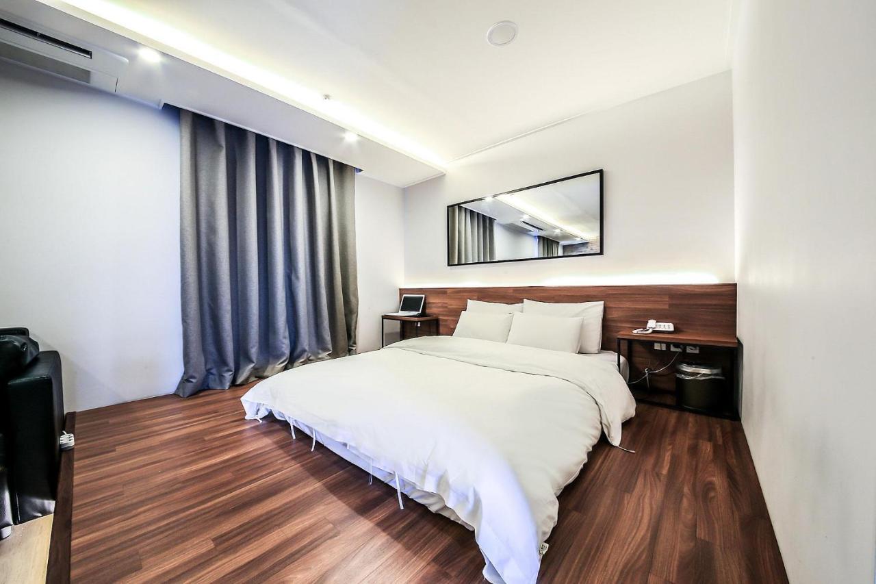 Business Blvd Ora Hotel 2*