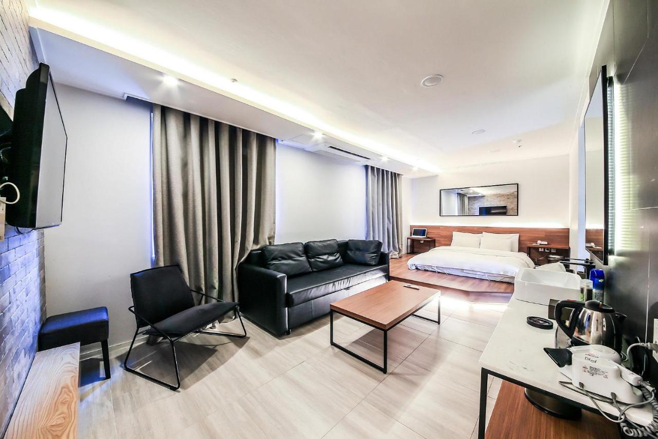 Hotel Business Blvd Ora