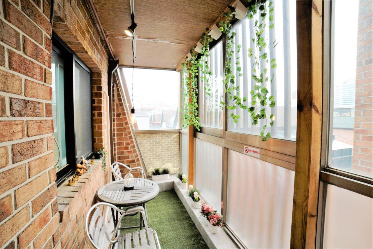 Hongdae Sunny House A Terrace Apartment *