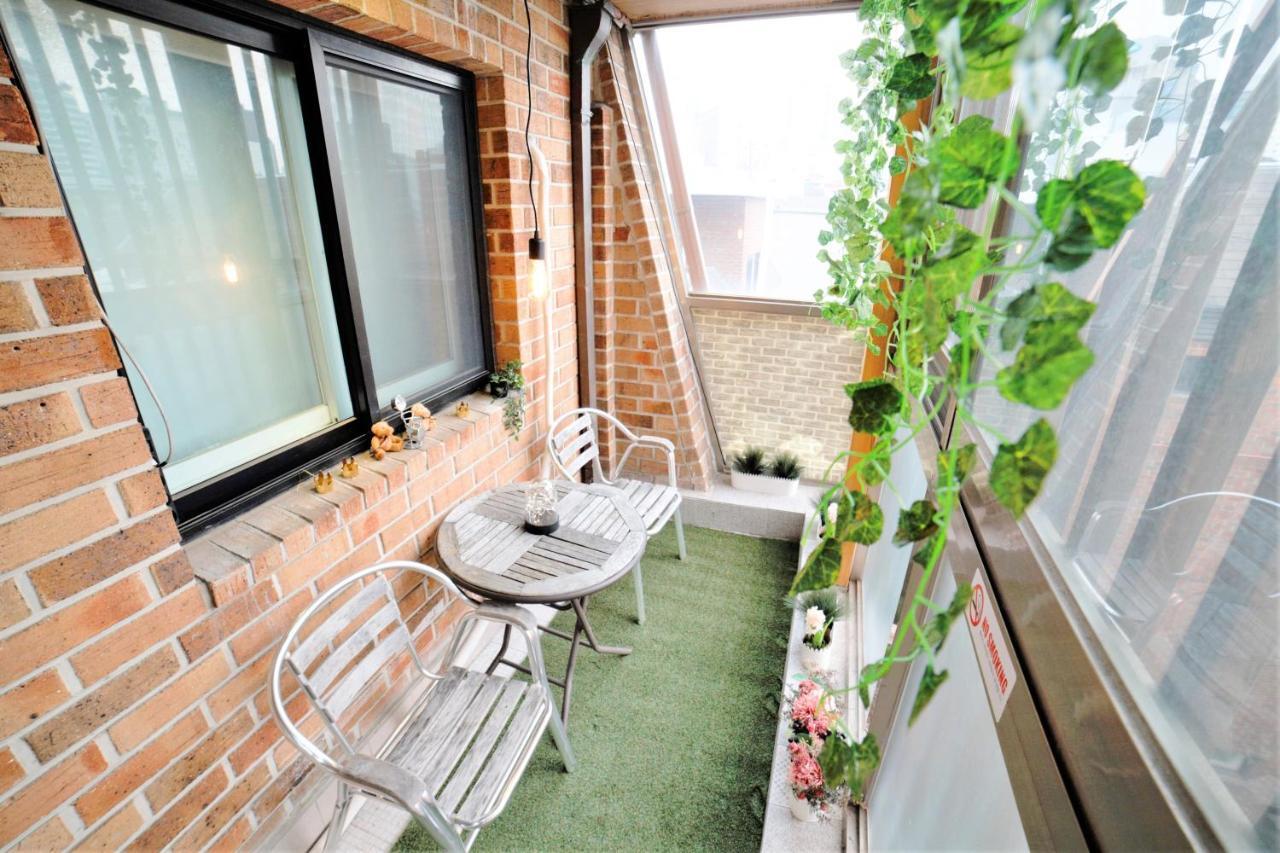 Apartment Hongdae Sunny House A Terrace *