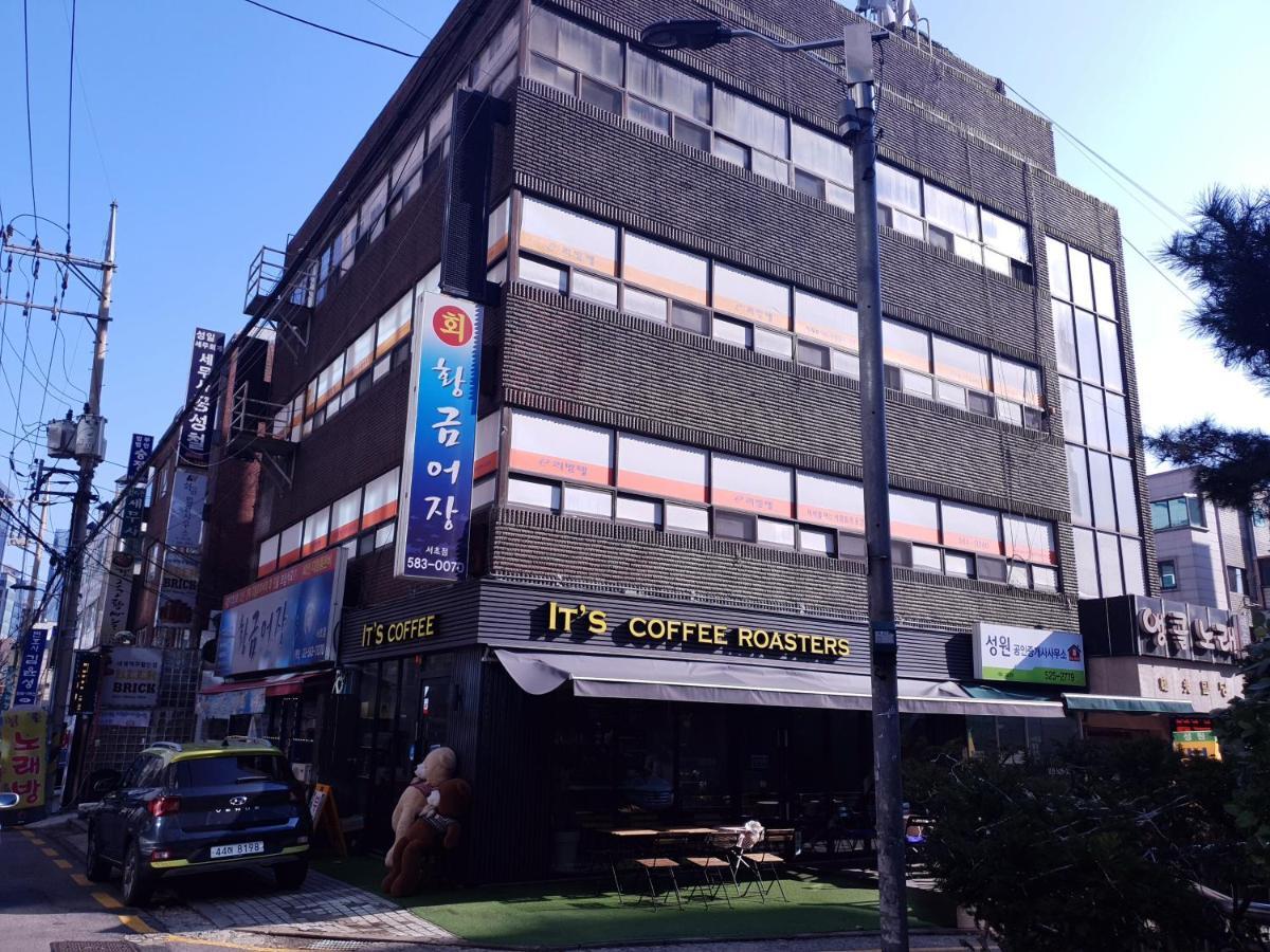 E Livingtel Guest house Seoul