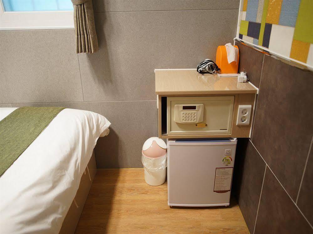 Guest house D.h Sinchon Seoul