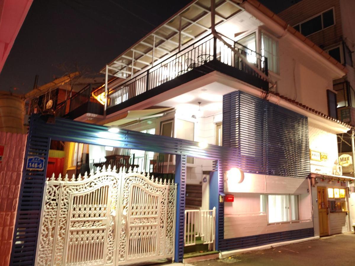 Rumah tetamu Kaki In Hongdae Seoul